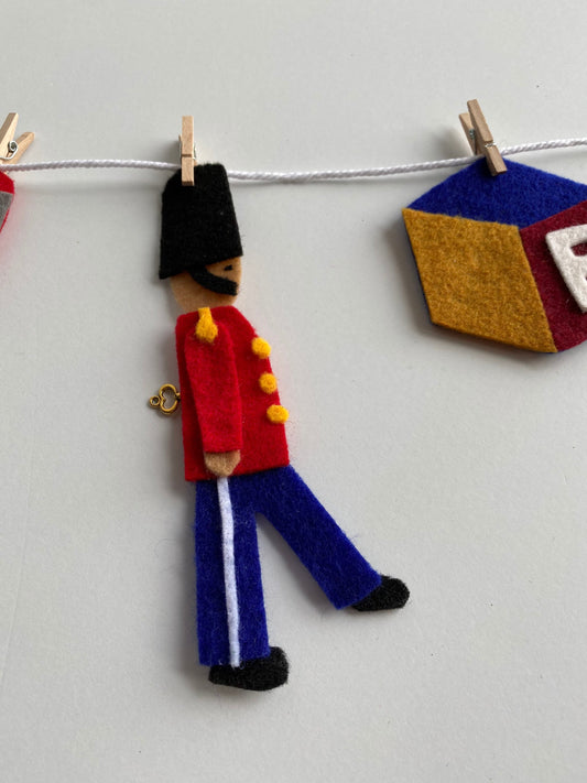 Vintage-Inspired Toys Miniature Felt Christmas Banner Wall Hanging Decoration Garland Bunting
