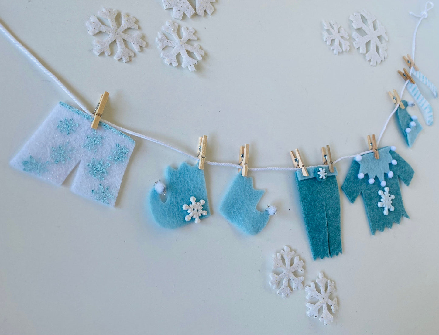 Jack Frost Miniature Felt Clothesline Banner Garland Bunting Wall Hanging Decoration for Winter