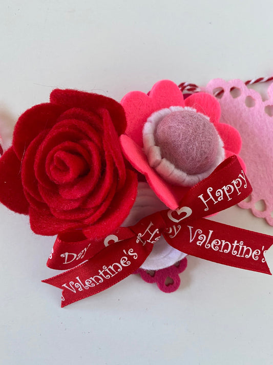 Felt Flowers and Roses Heart Doilies Garland Bunting Banner Valentines Day Wall Hanging Decoration