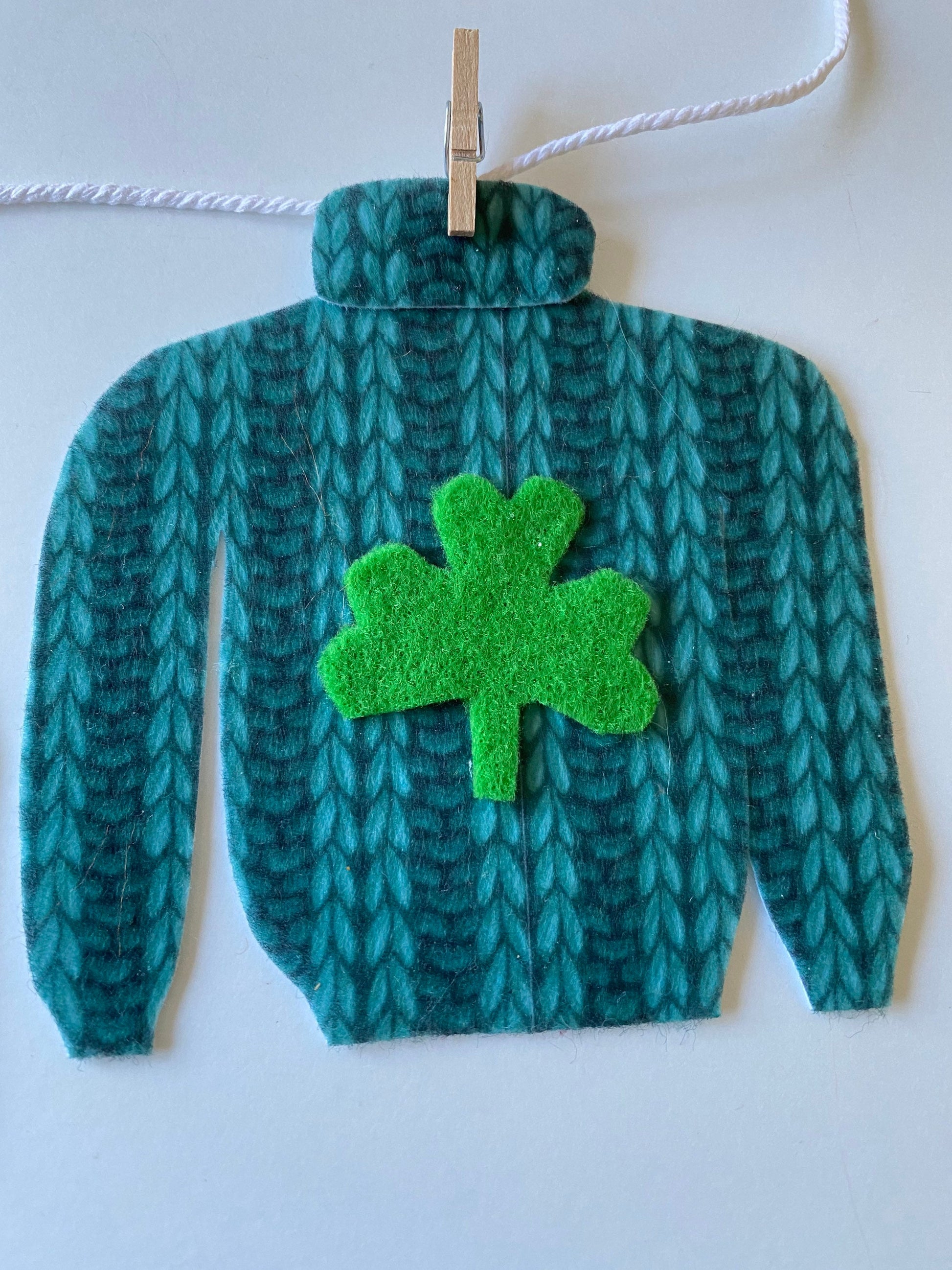 Miniature Felt St. Patrick’s Day Ugly Sweater Clothesline, Faux Knit Banner, St. Paddy’s Day Bunting Garland Wall Hanging for Decoration