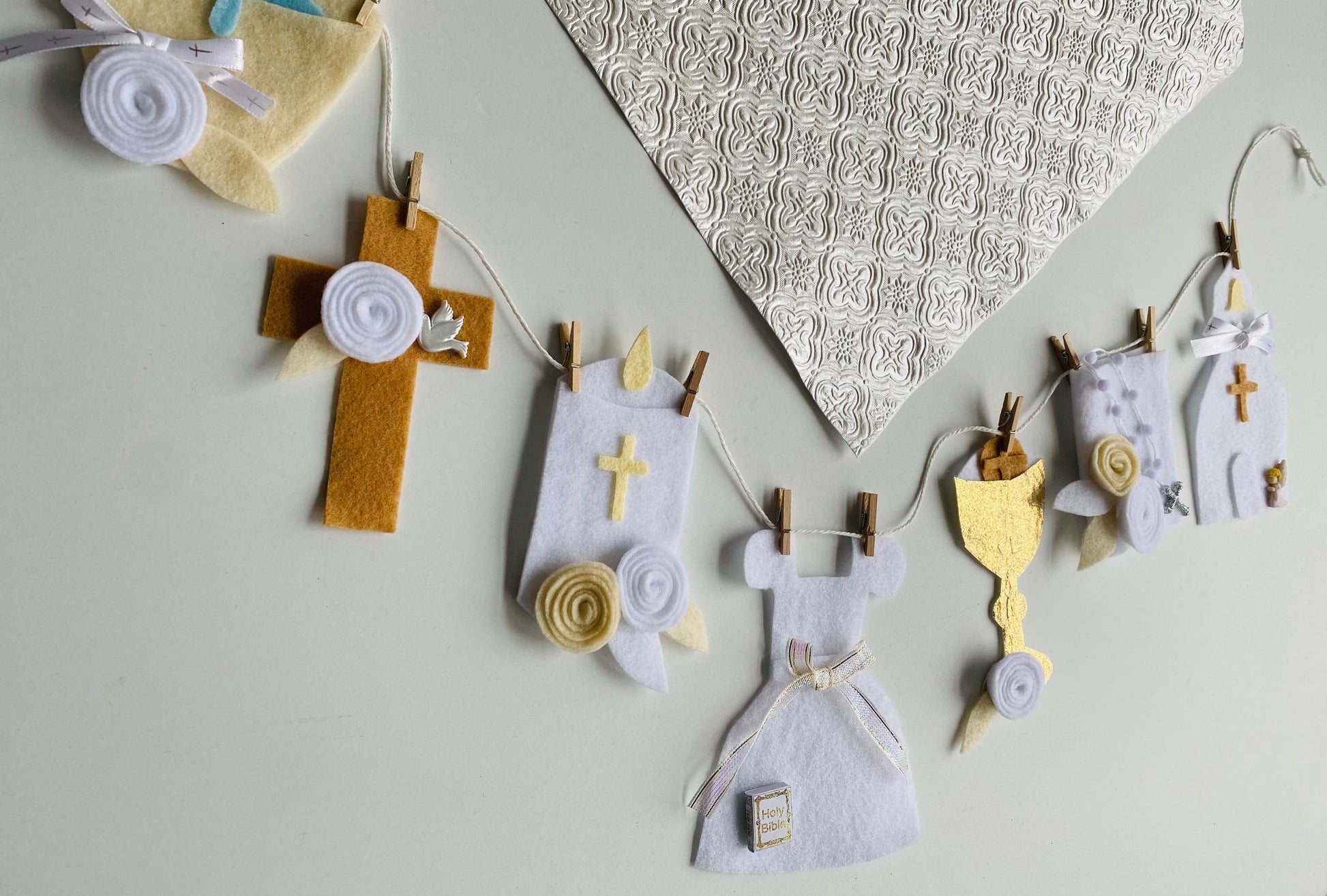 First Communion Banner Confirmation Garland Baptism Bunting Baby Dedication Wall Hanging Decoration for Celebration