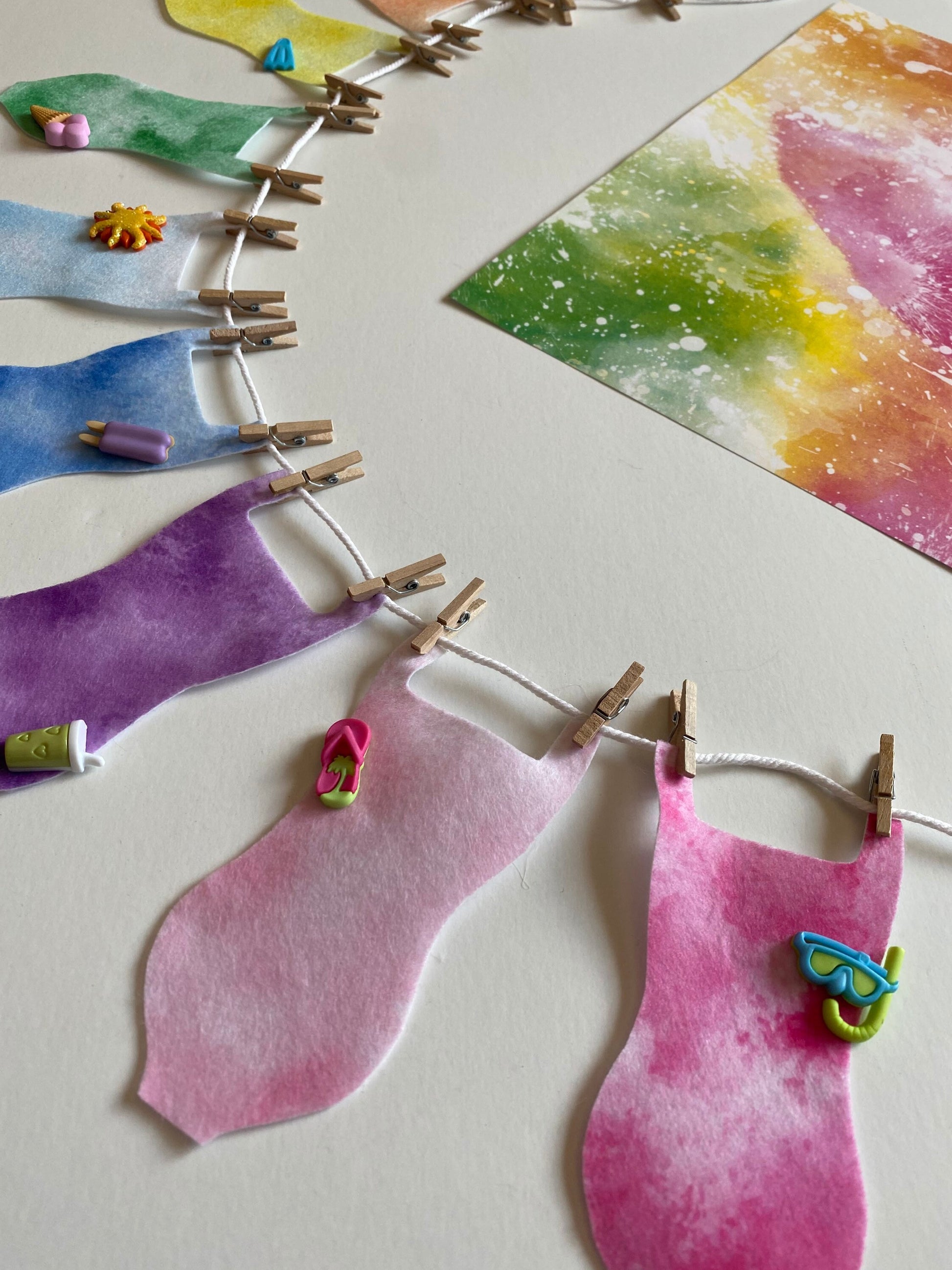 Rainbow Tie Dye Swimsuit Clothesline Banner Summer Bunting Miniature Swimming Garland Felt Wall Hanging for Decoration or Party