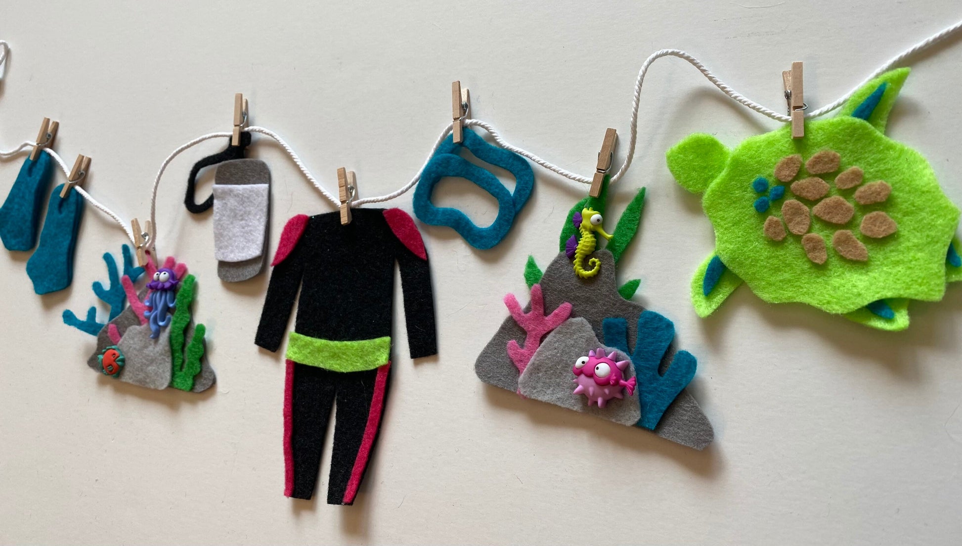Scuba Diver Miniature Felt Clothesline Banner Wetsuit Bunting Coral Reef Garland Ocean Wall Hanging Decoration for Parties