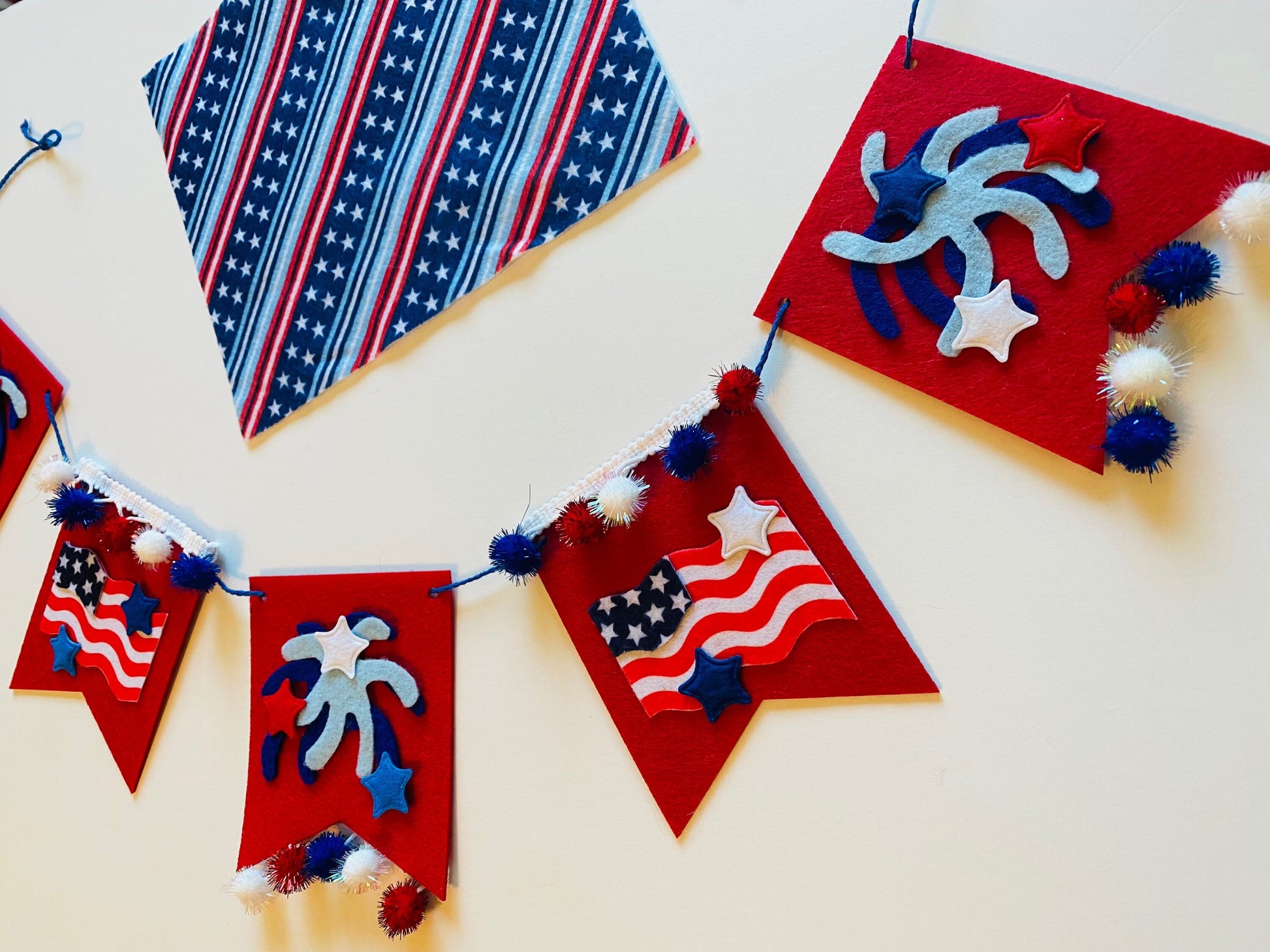 American Flag Banner Fireworks Garland Independence Day Flag Pennant Bunting for Decoration and Party