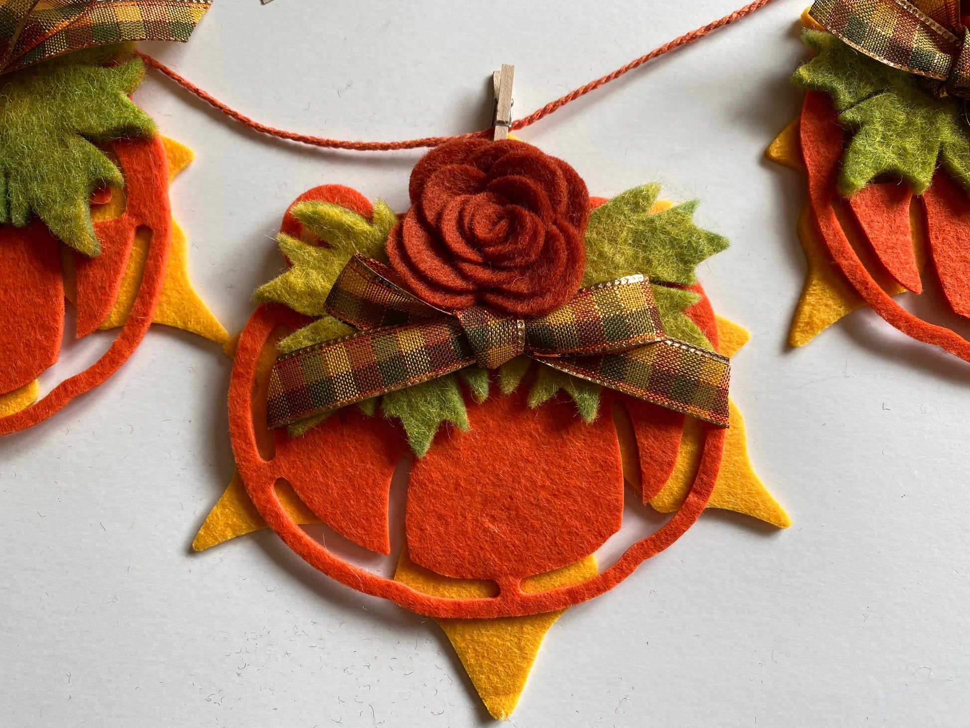 Fall Banner Pumpkin and Leaf Bunting Autumn Garland Felt Flowers and Leaves Wall Hanging Decoration for October