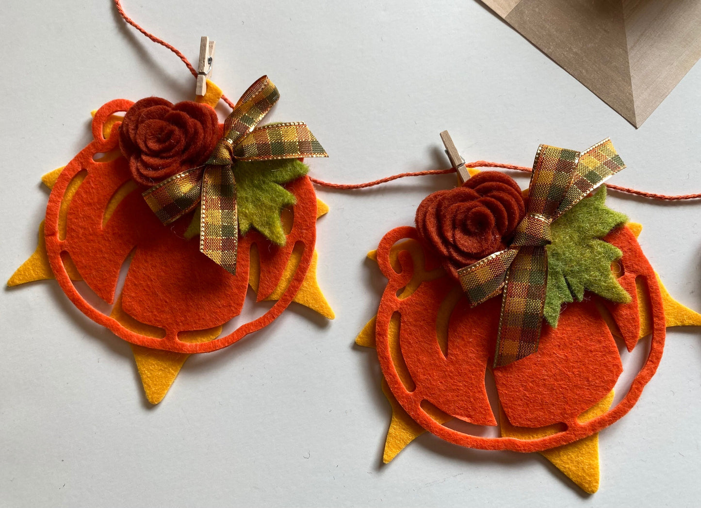 Fall Banner Pumpkin and Leaf Bunting Autumn Garland Felt Flowers and Leaves Wall Hanging Decoration for October
