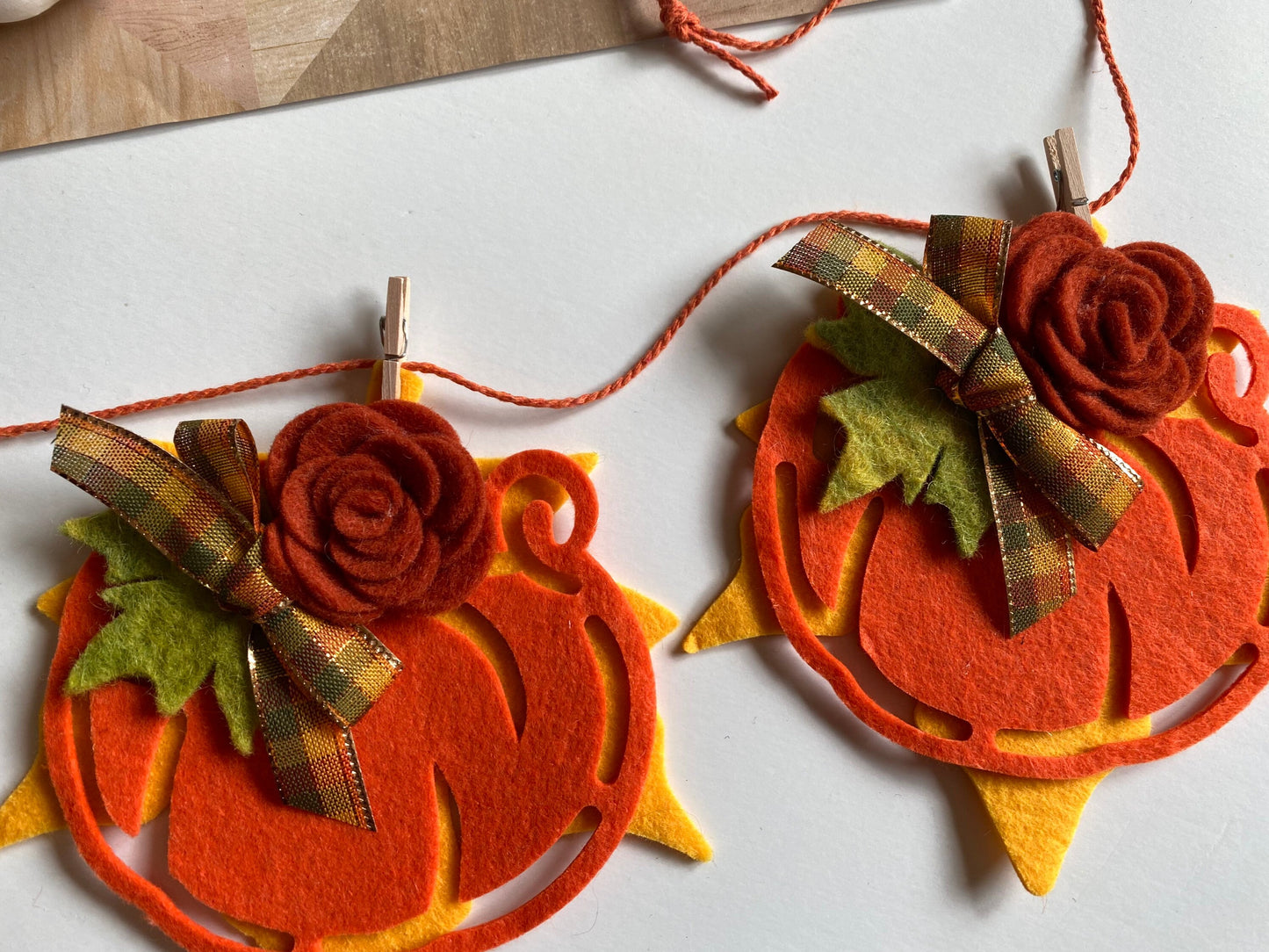 Fall Banner Pumpkin and Leaf Bunting Autumn Garland Felt Flowers and Leaves Wall Hanging Decoration for October