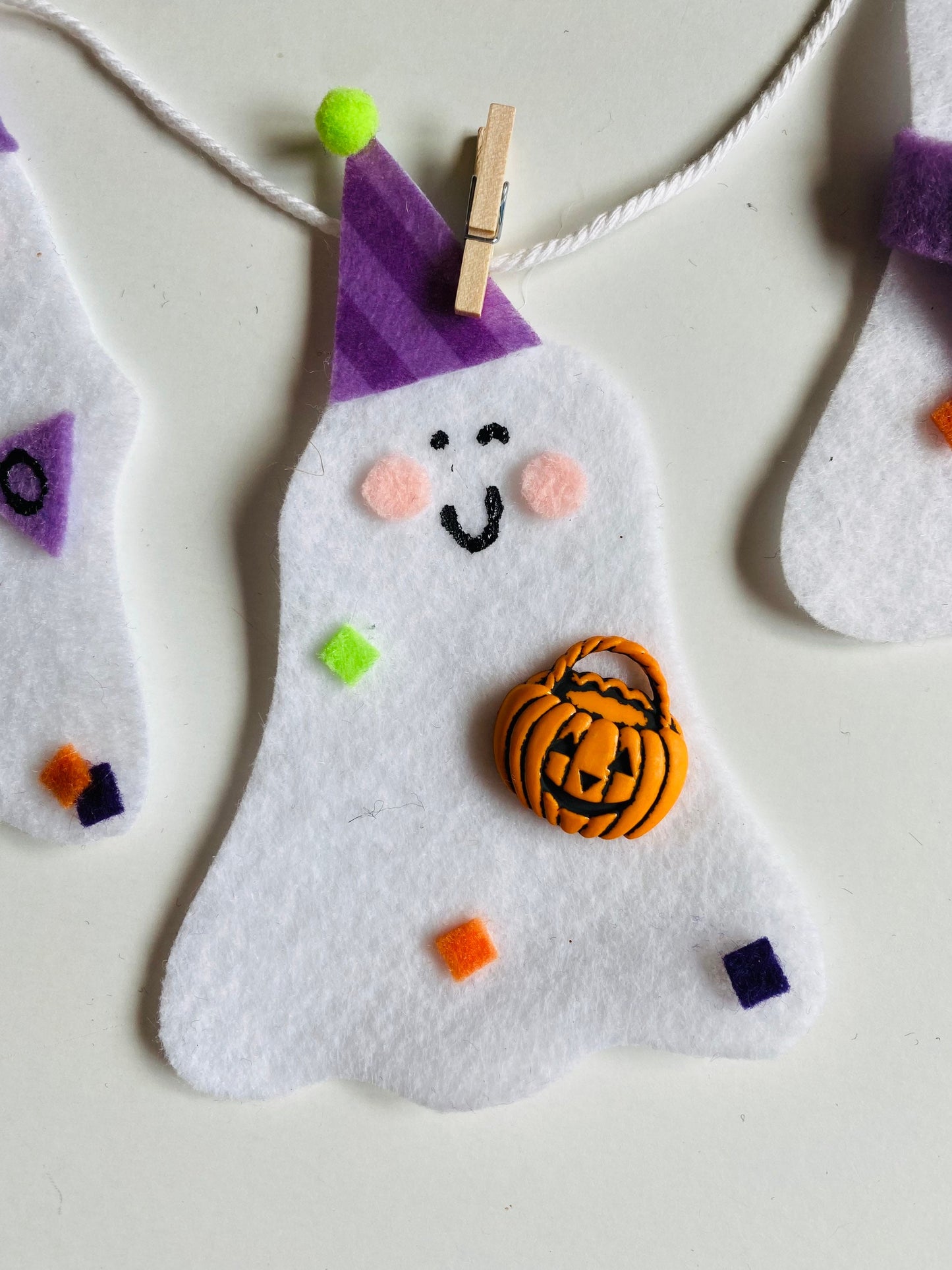 Happy Ghosts in Party Hats and Scarves Banner Halloween Garland Trick or Treat Wall Hanging Boo Decoration for October