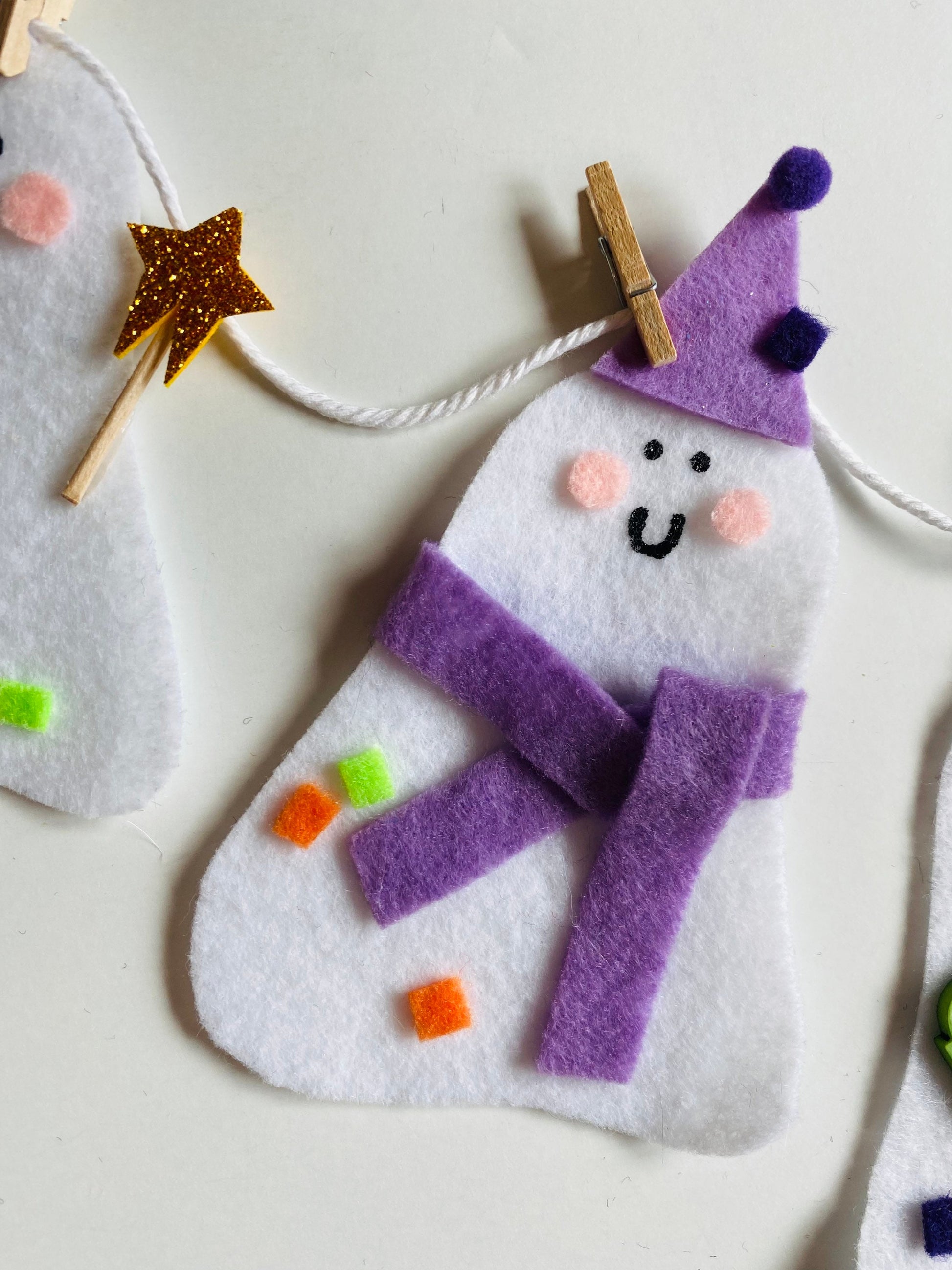 Happy Ghosts in Party Hats and Scarves Banner Halloween Garland Trick or Treat Wall Hanging Boo Decoration for October