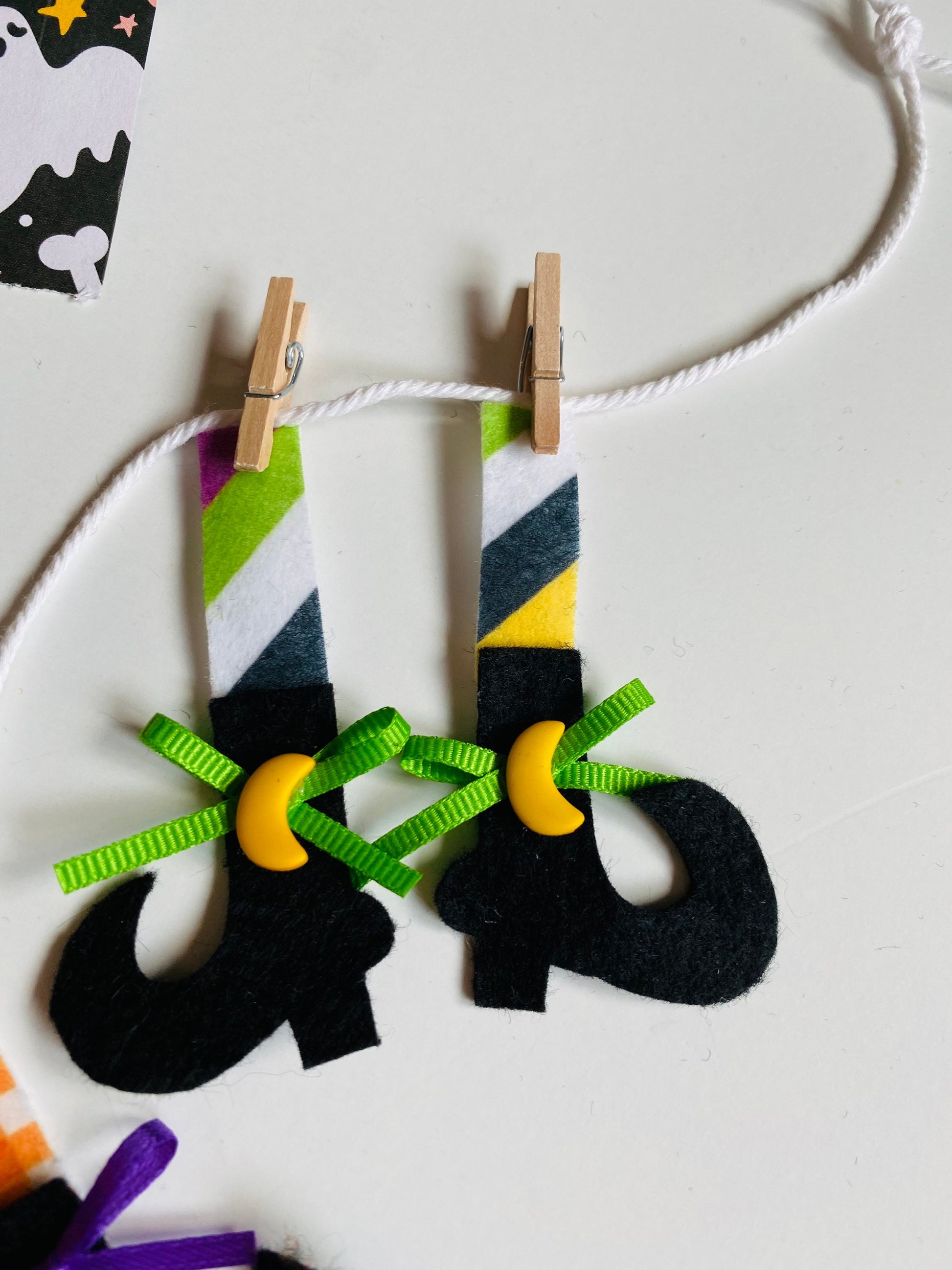Miniature Felt Witch Feet Clothesline Banner Witches Stockings Garland Halloween Bunting Wall Hanging Decoration for October
