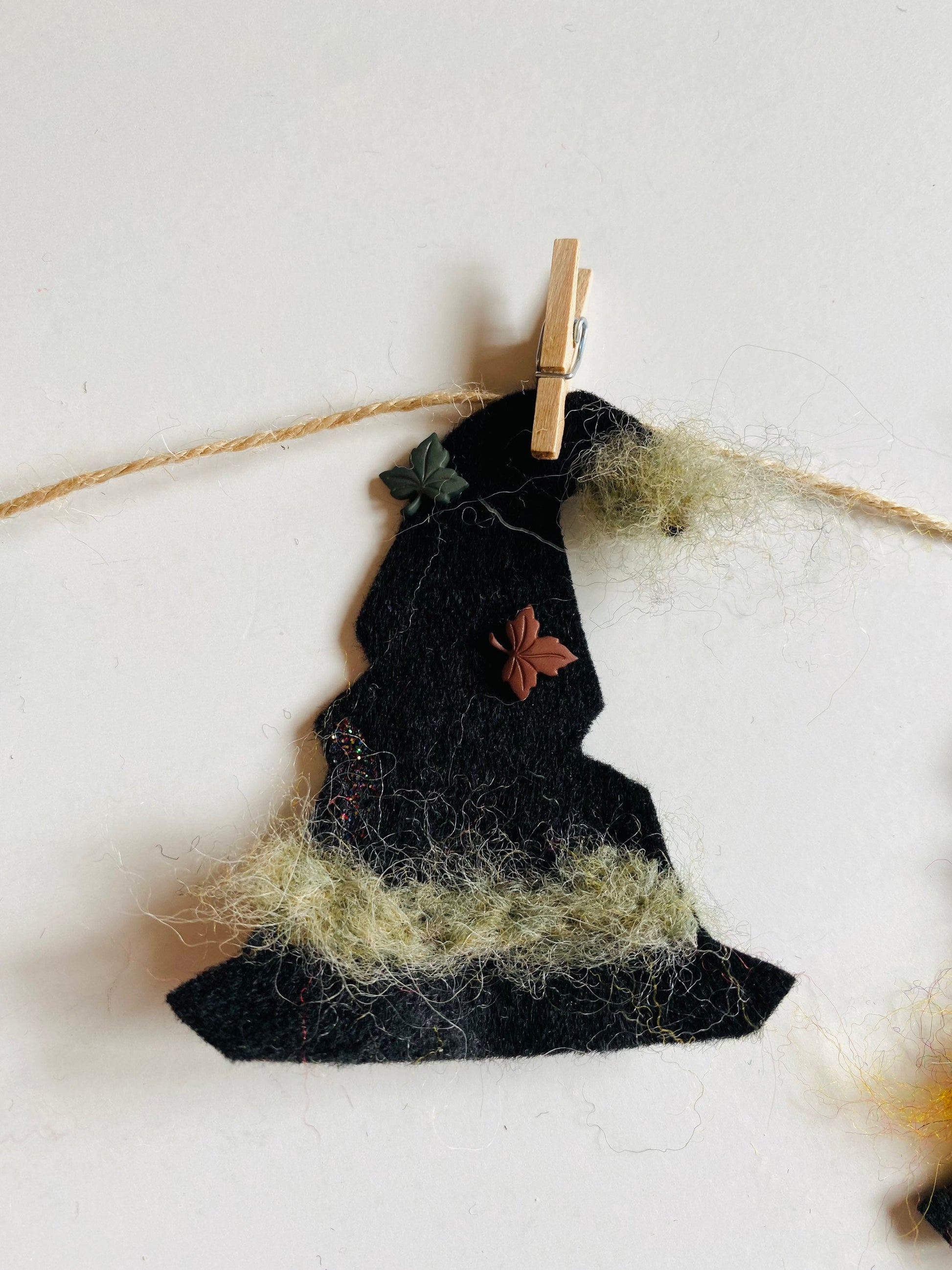 Felted Witch’s Hats Clothesline Banner Miniature Garland Bunting Wall Hanging Decoration for Halloween