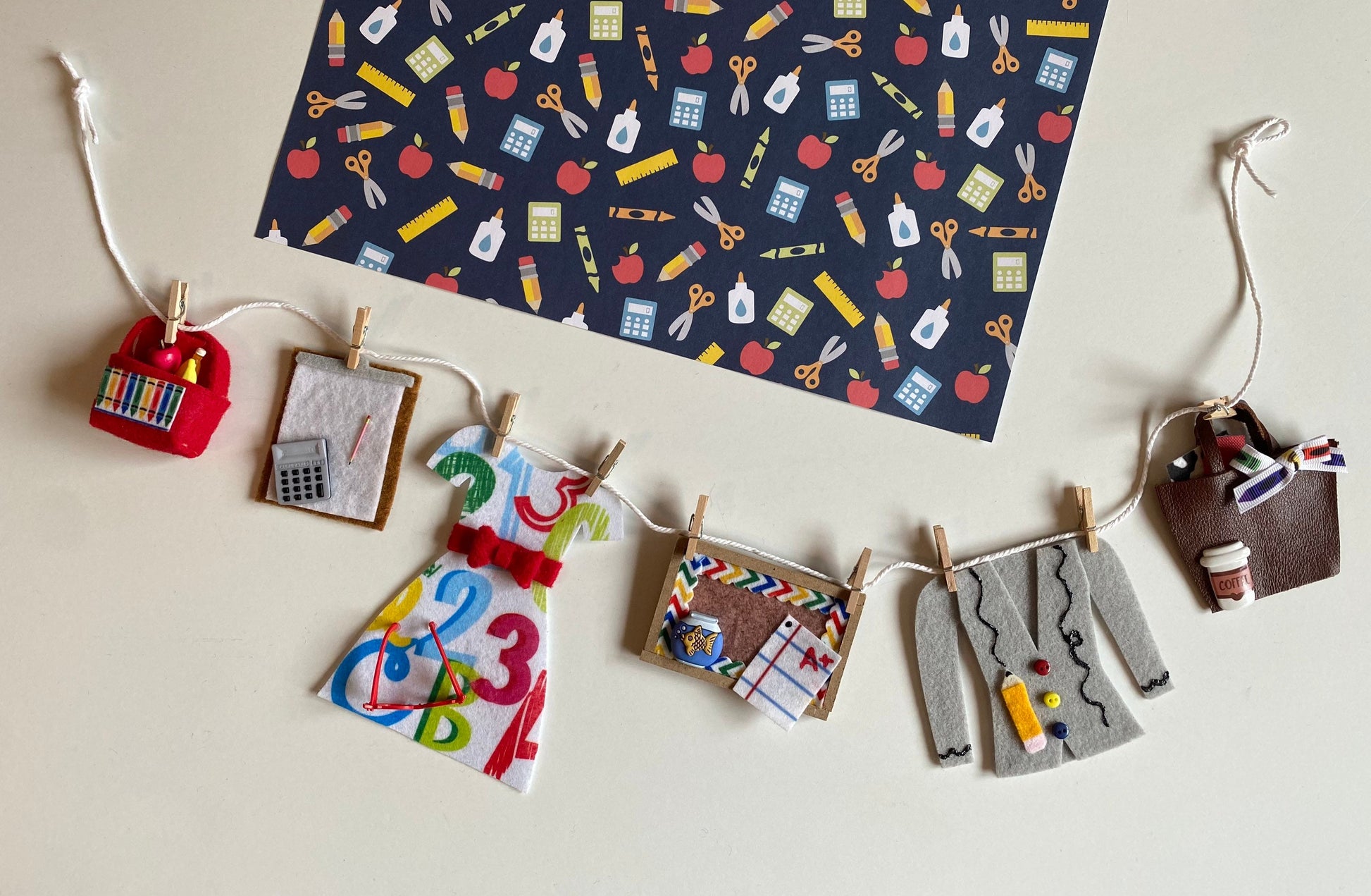 School Teacher Outfit Clothesline Banner Garland Educator Bunting Back to School Wall Hanging September Decoration for Gift or Classroom