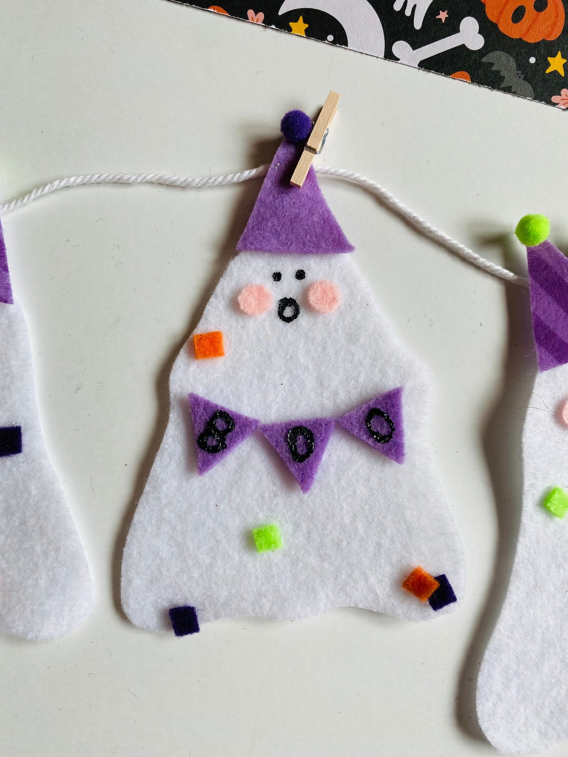 Happy Ghosts in Party Hats and Scarves Banner Halloween Garland Trick or Treat Wall Hanging Boo Decoration for October