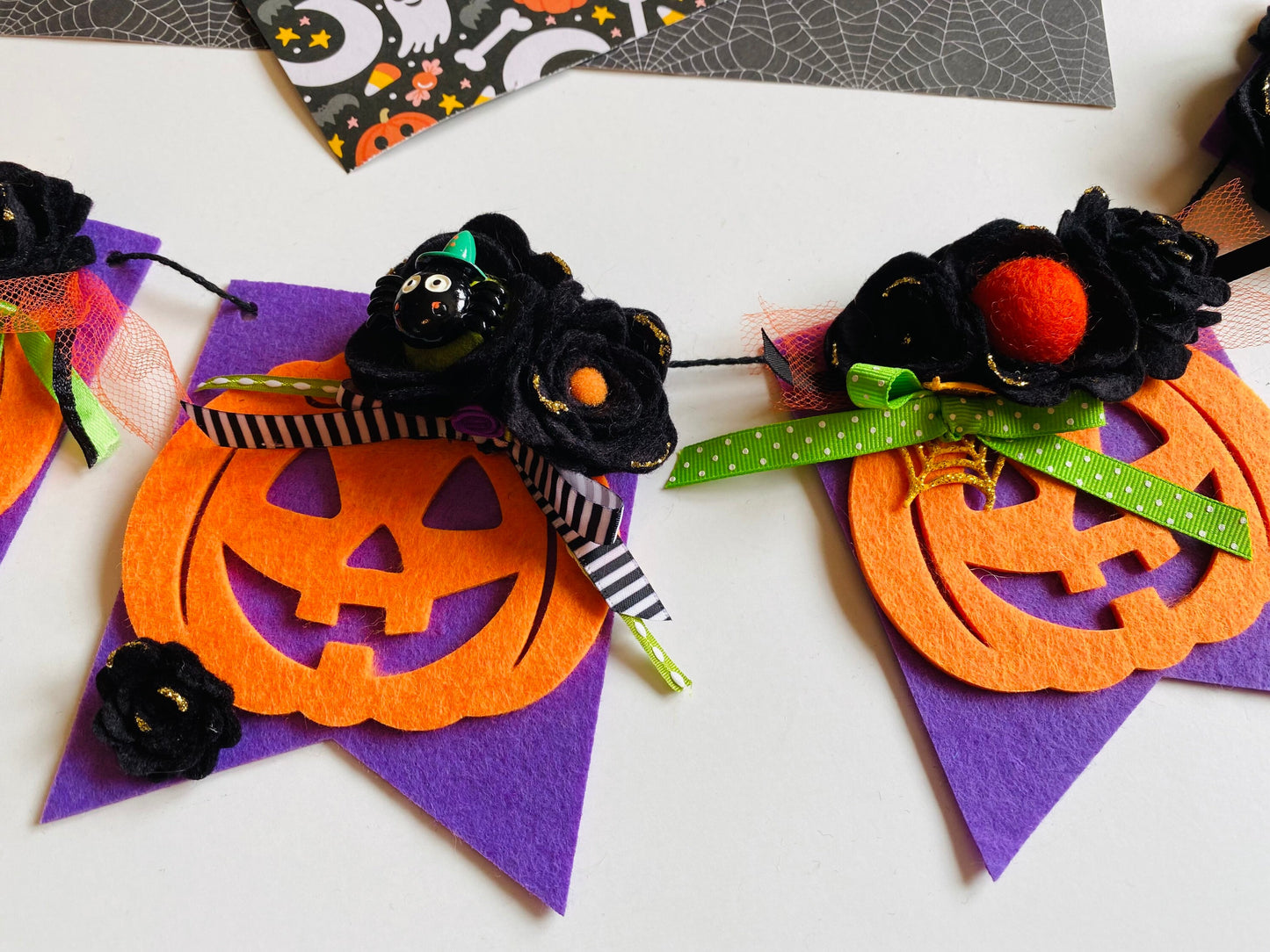 Jack O’Lantern Banner Halloween Flag Pennant Bunting Felt Flower Garland Wall Hanging for Decoration with Ghost and Spider