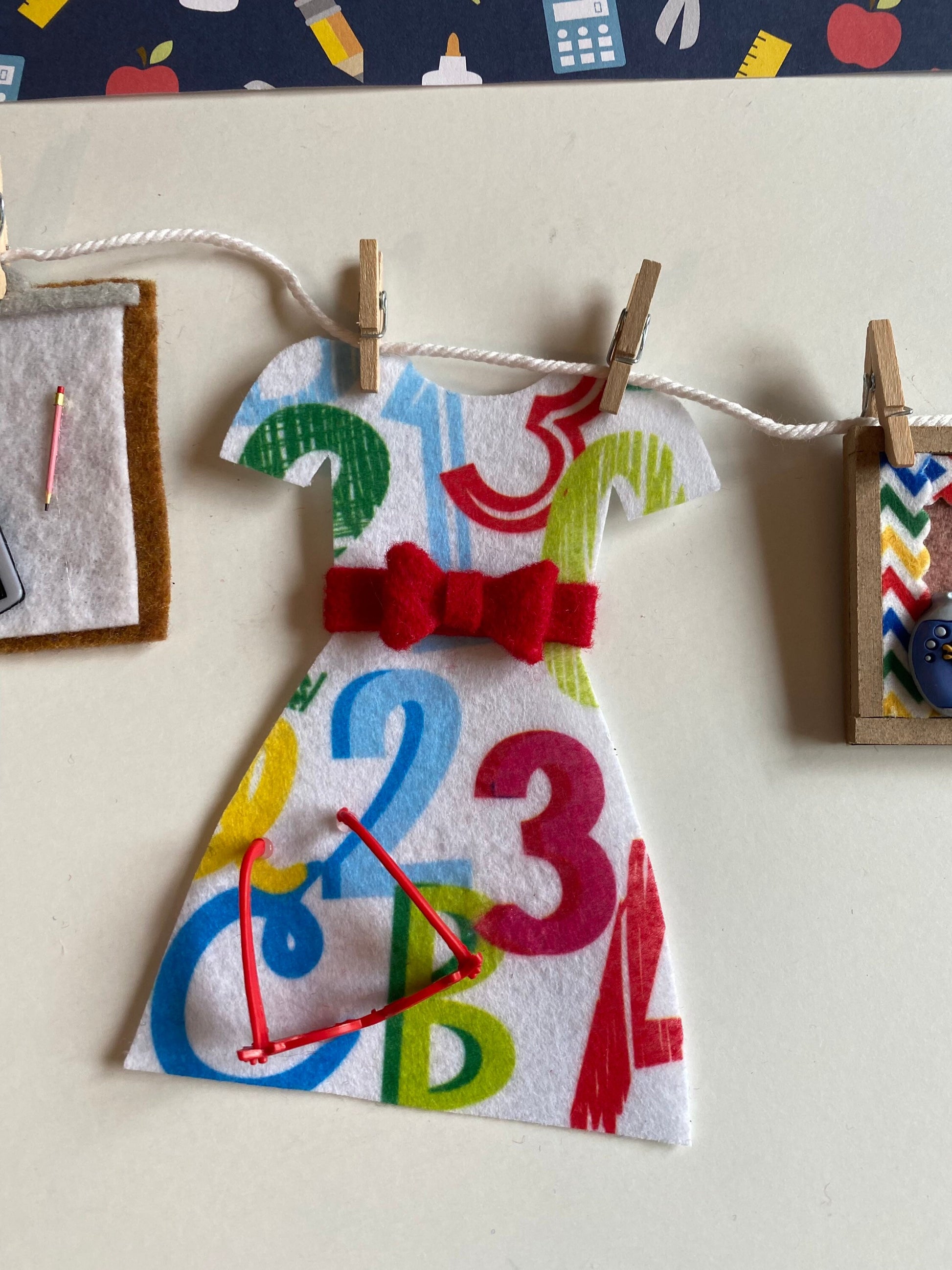 School Teacher Outfit Clothesline Banner Garland Educator Bunting Back to School Wall Hanging September Decoration for Gift or Classroom