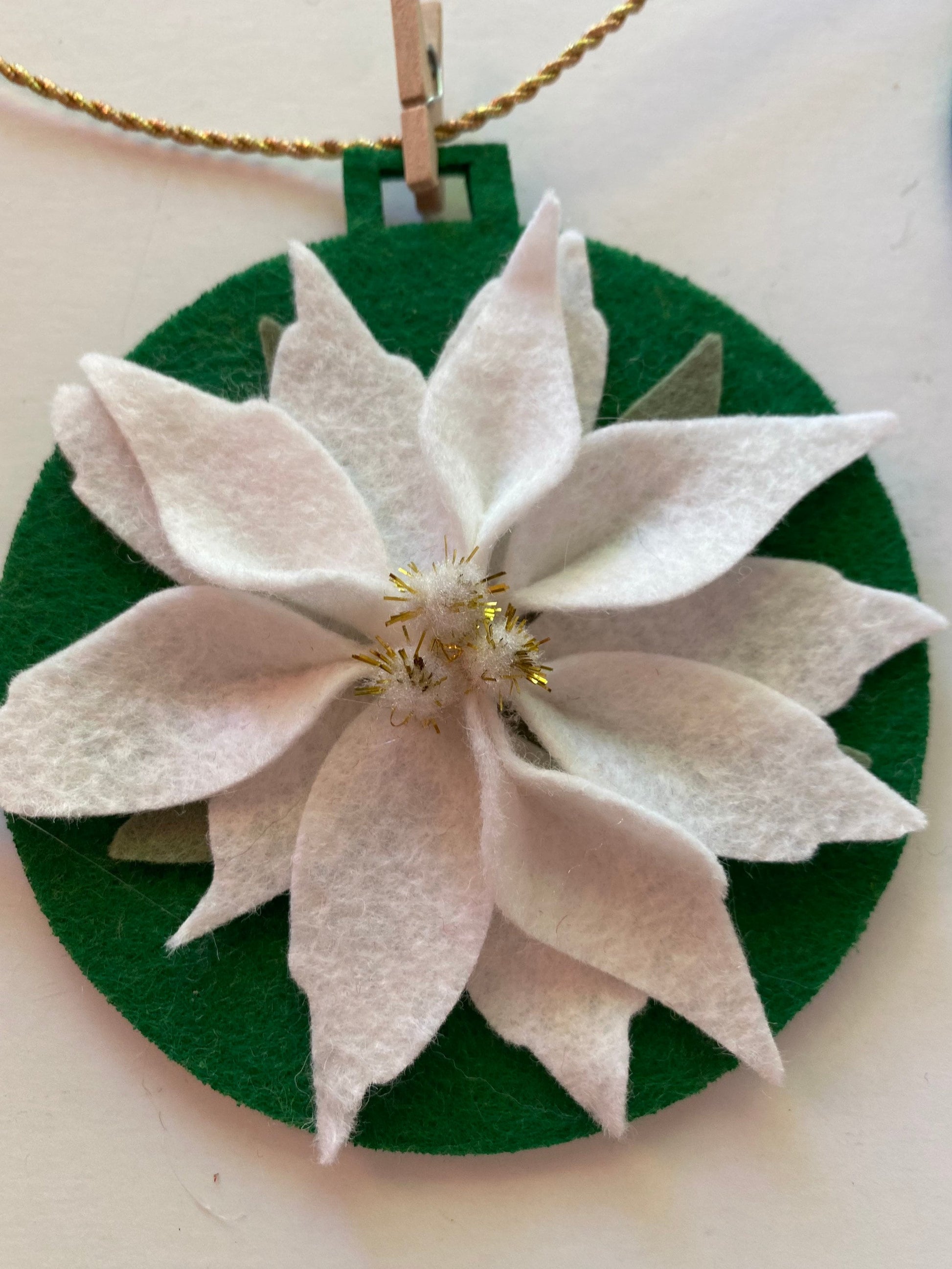 Felt Poinsettia Flower Christmas Holiday Ornament Garland Banner Bunting Wall Hanging Decoration for December