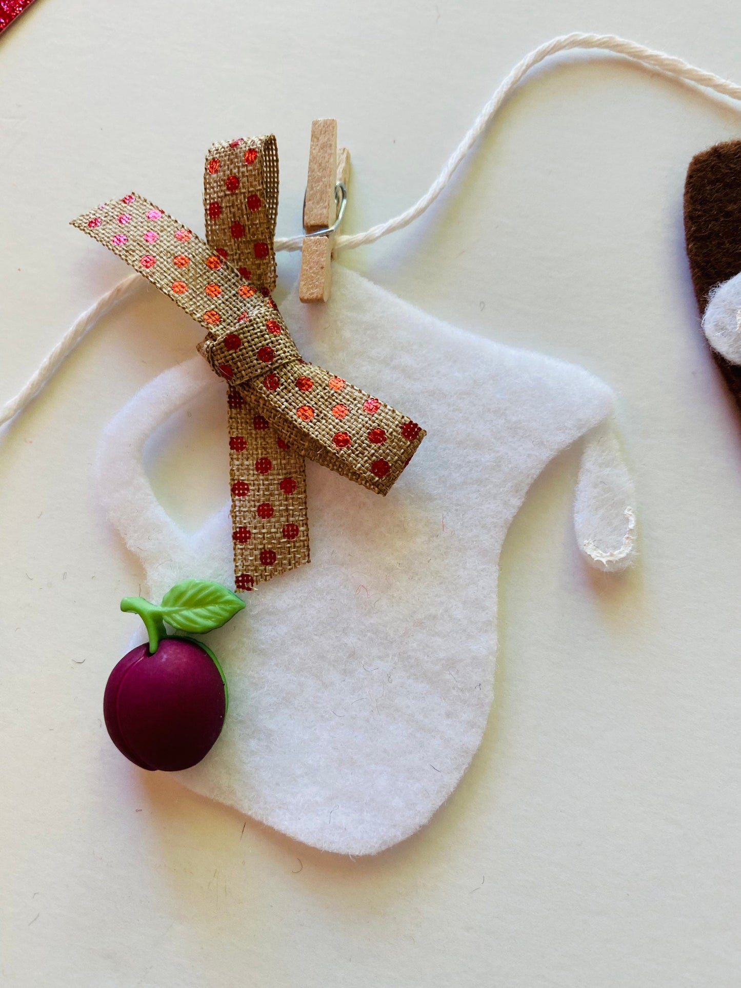 Miniature Felt Fruitcake and Christmas Pudding Baking Clothesline Banner Garland Bunting Wall Hanging Decoration for December