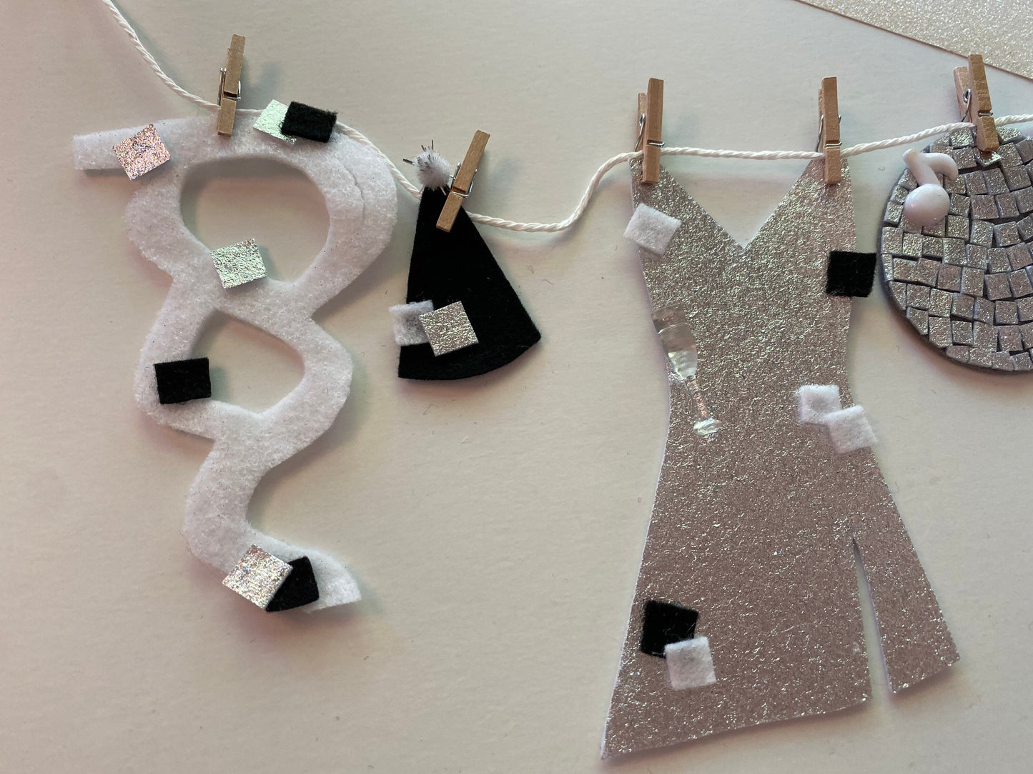 Happy New Year Miniature Felt Clothesline Banner Garland Bunting Wall Hanging Decoration for New Years Eve Party