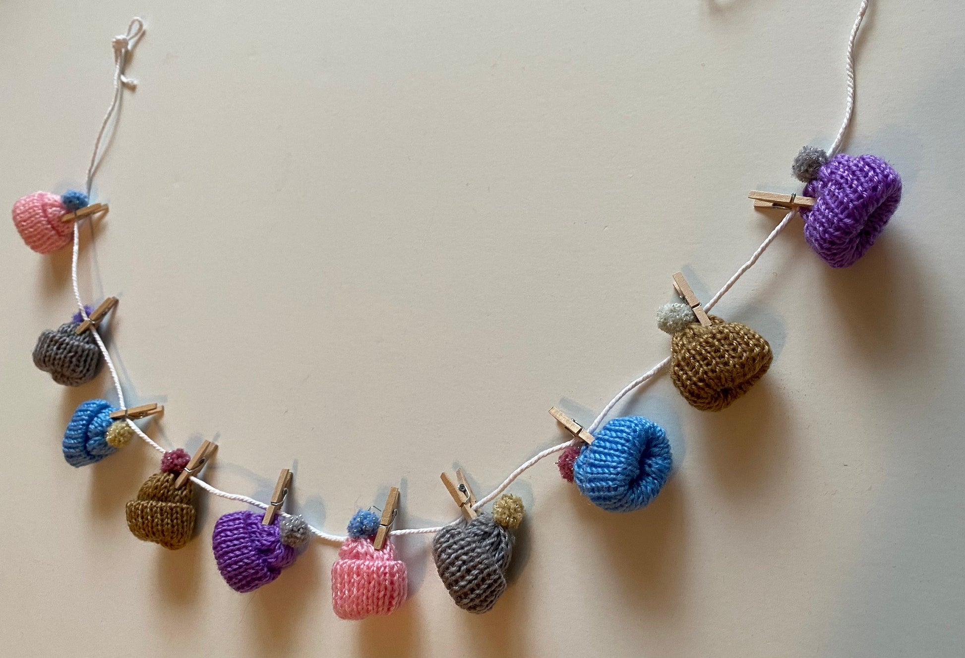 Miniature Winter Hat Banner January Garland Snowy Hats with Pom Poms for Fireplace Mantel Decoration or Tiered Trays