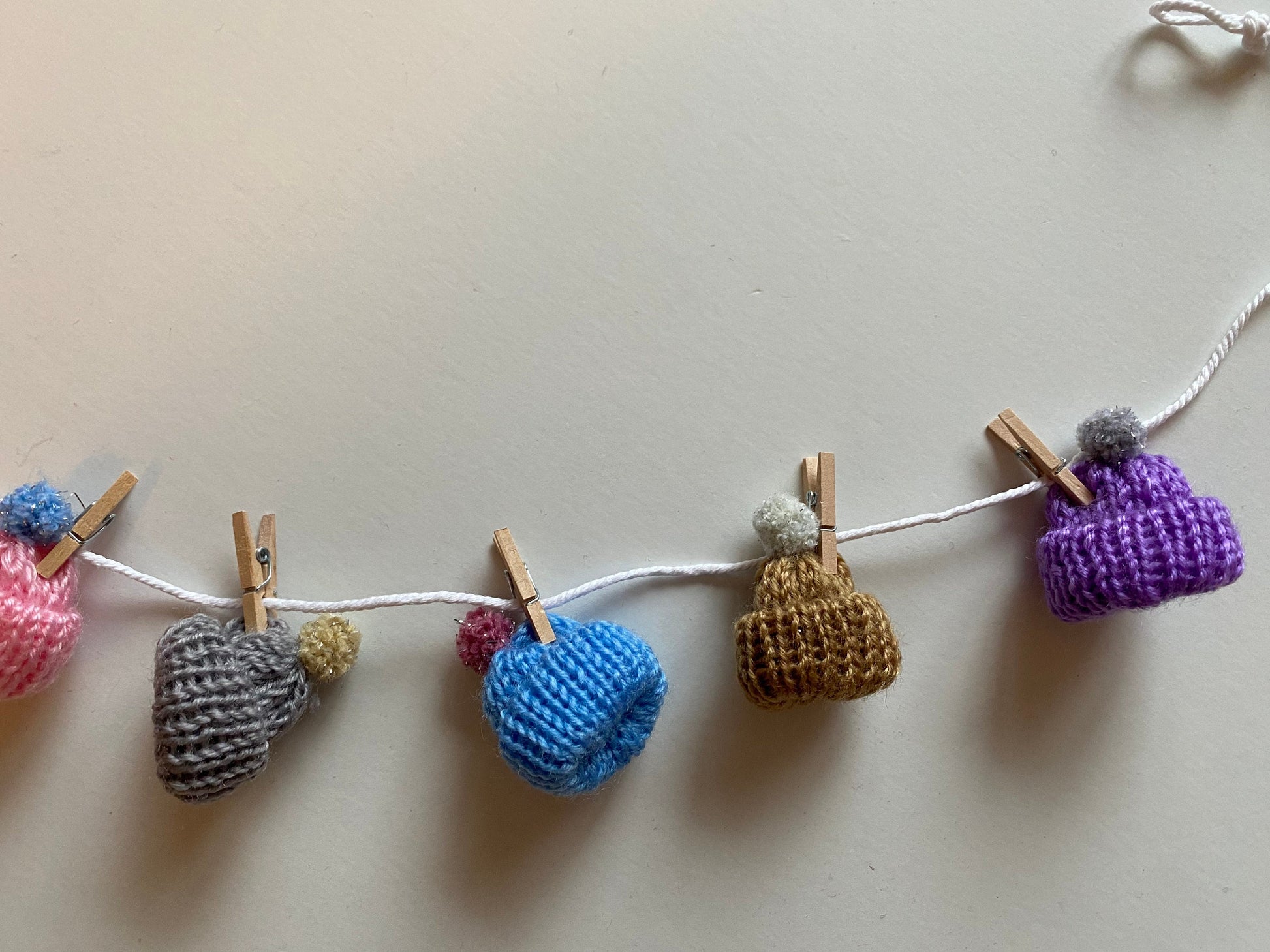 Miniature Winter Hat Banner January Garland Snowy Hats with Pom Poms for Fireplace Mantel Decoration or Tiered Trays