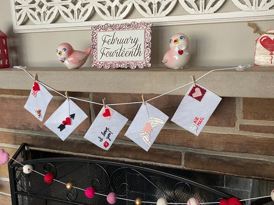 Love Mail Garland Miniature Felt Banner with Envelopes for Valentine’s Day Decorations