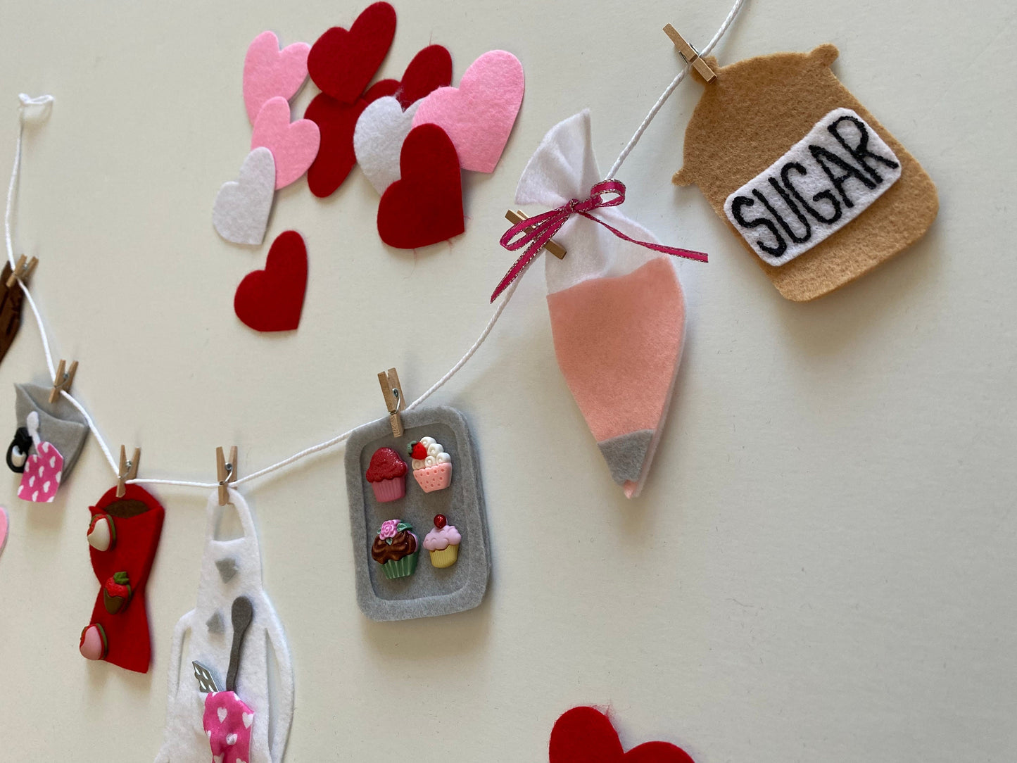 Sweet Treats Baking Miniature Felt Clothesline Banner Garland Bunting Wall Hanging Decoration for Valentine’s Day