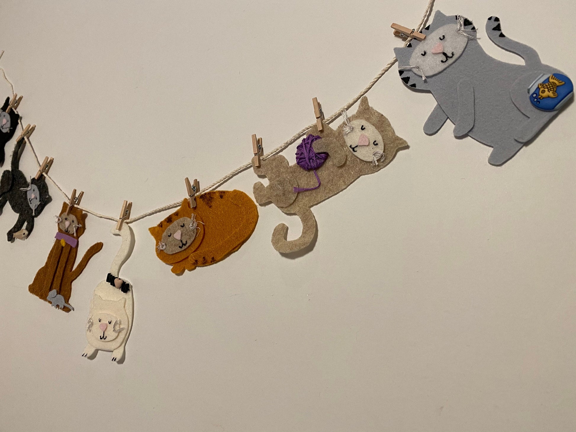 Cat Banner, Miniature Felt Kitten Garland, Feline Wall Hanging Decoration