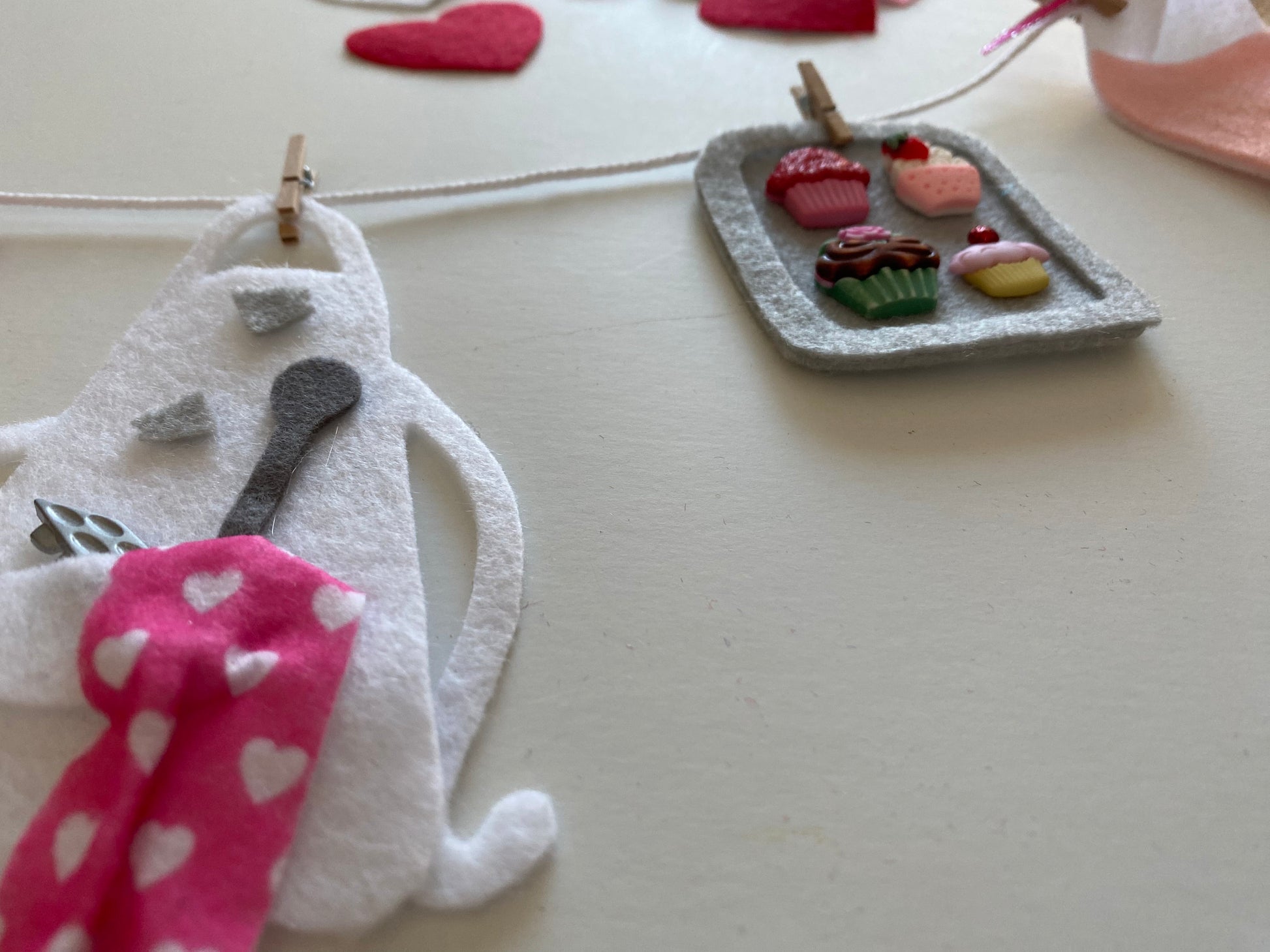 Sweet Treats Baking Miniature Felt Clothesline Banner Garland Bunting Wall Hanging Decoration for Valentine’s Day