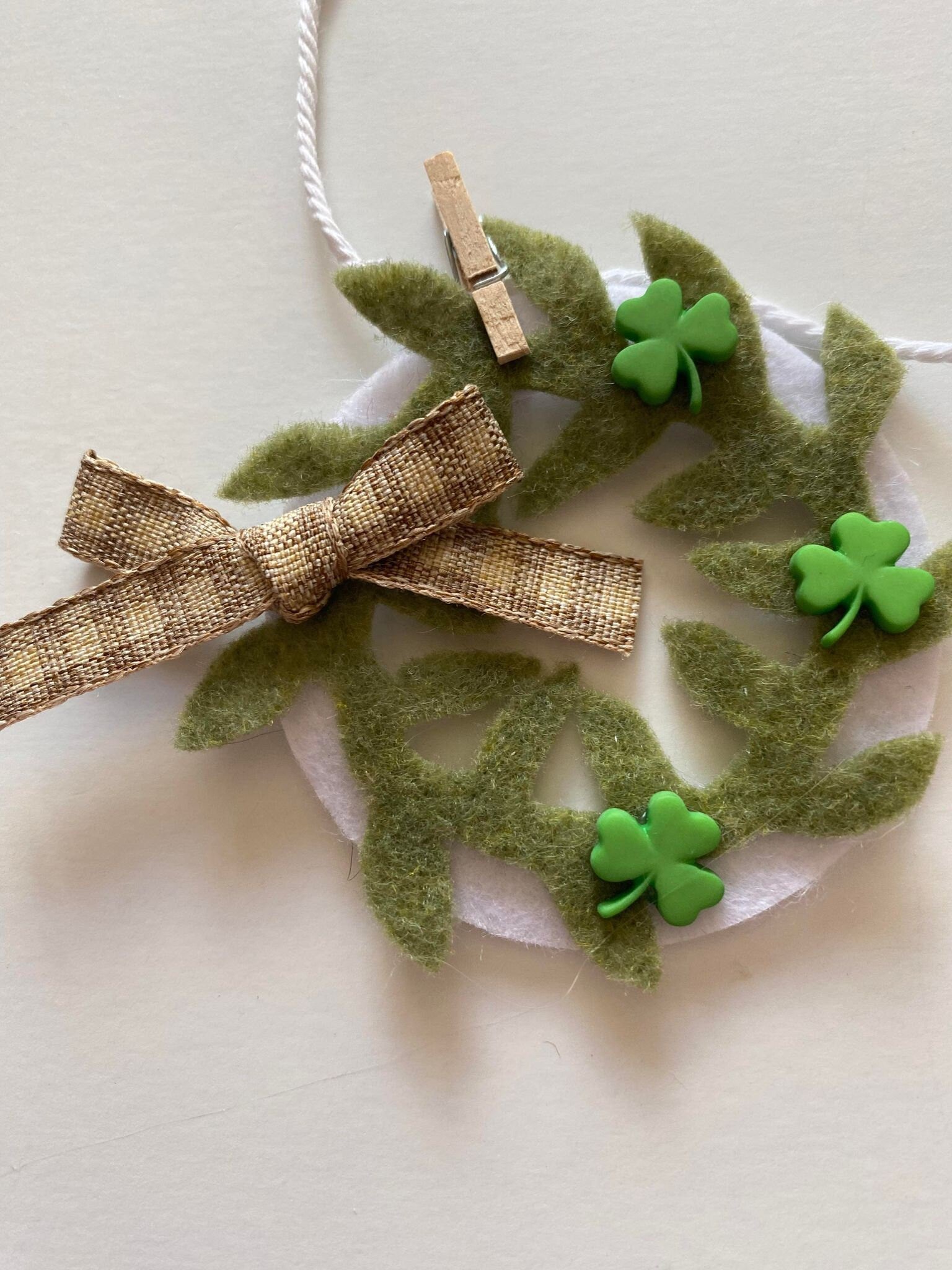 Clover Farmhouse Banner, Felt Shamrock Garland, Country Bunting Wall Hanging for St. Patrick's Day