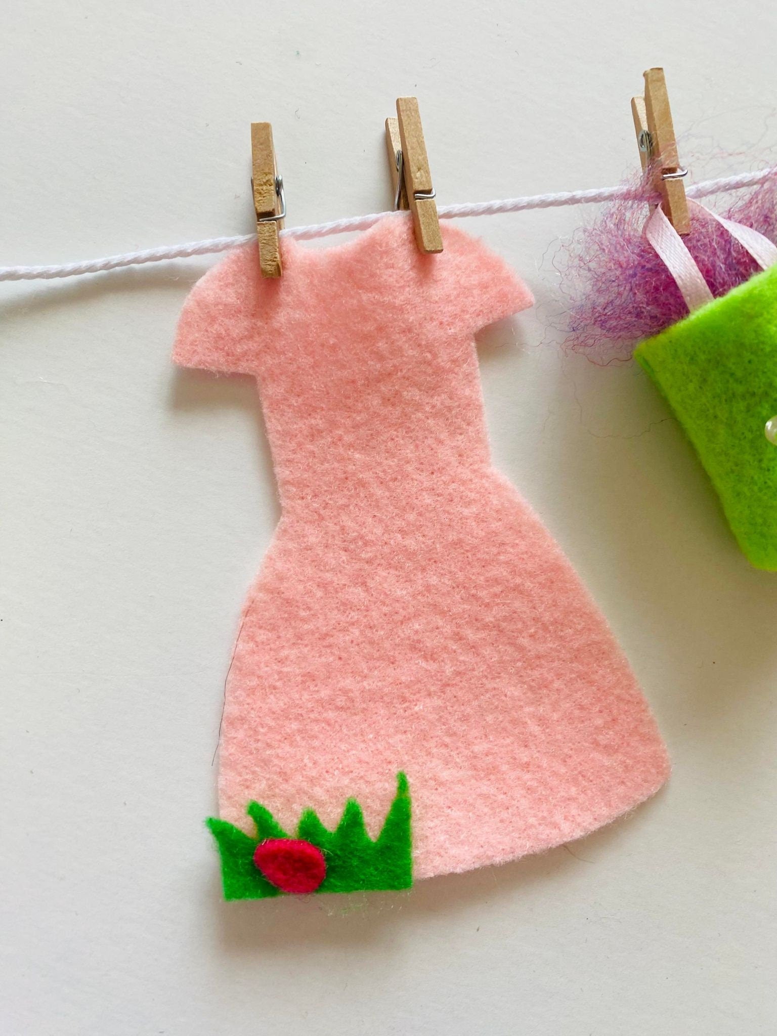 Easter Egg Hunt Miniature Felt Clothesline Banner, Easter Candy Garland, Easter Basket Bunting Wall Hanging Decoration