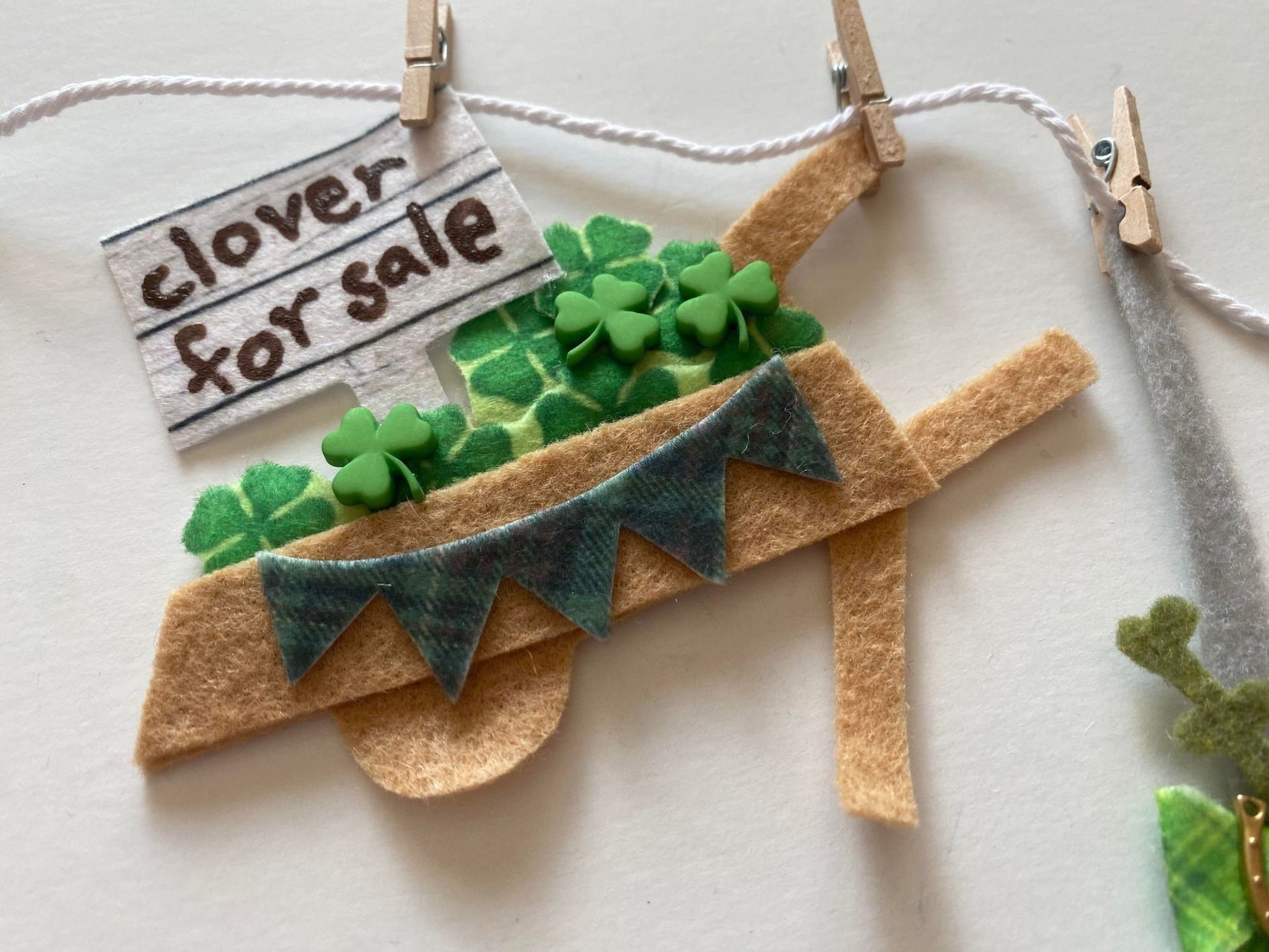Clover Farmhouse Banner, Felt Shamrock Garland, Country Bunting Wall Hanging for St. Patrick's Day