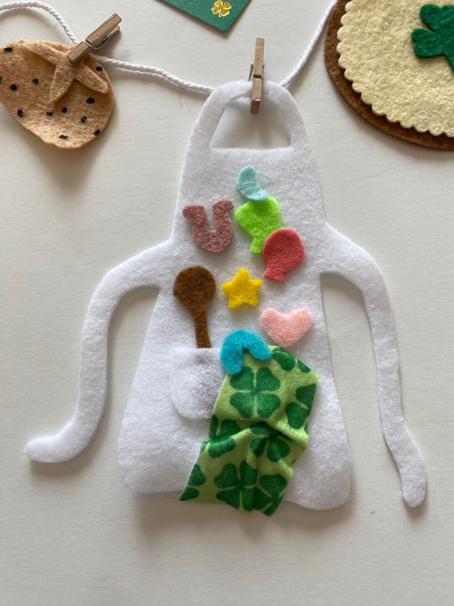 St. Patrick's Day Baking Miniature Felt Clothesline, March Kitchen Banner, Cooking Garland for Decoration