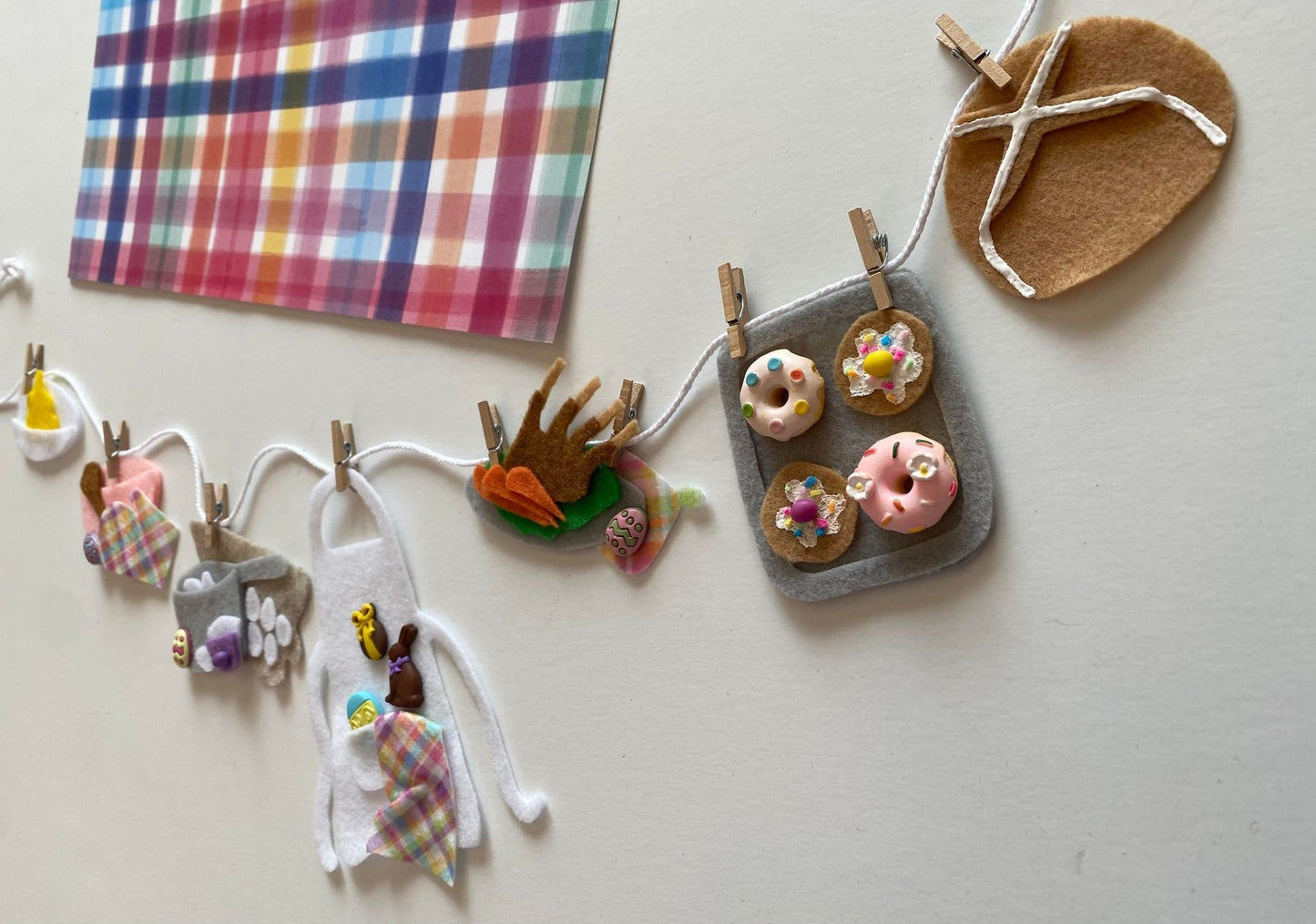 Easter Baking Miniature Clothesline Banner, Easter Dinner Garland Wall Hanging Decoration for April