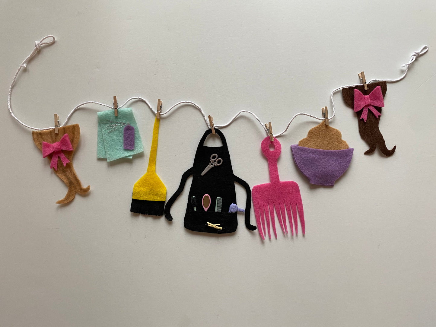 Hairdresser Banner, Haircutter Garland, Gift for Stylist, Colorist Wall Hanging Decoration