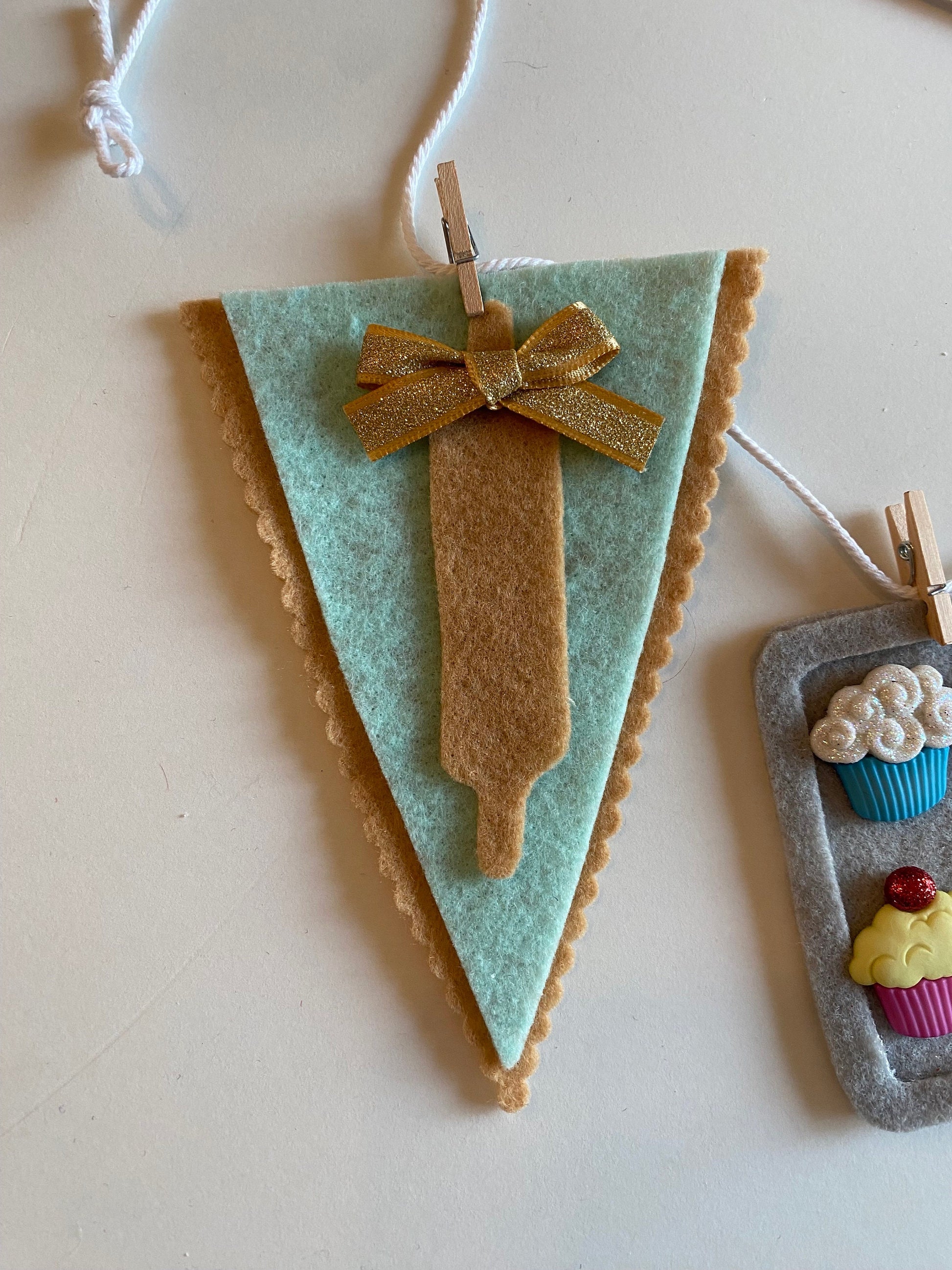 Baking Miniature Felt Banner, Apron Bunting, Cooking Wall Hanging, Kitchen Garland, Bakery Decoration