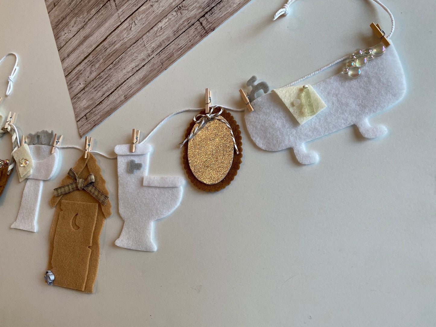 Bathroom Miniature Felt Banner, Outhouse Garland, Toilet Room Wall Hanging, Bathtub Clothesline for the Restroom Decoration