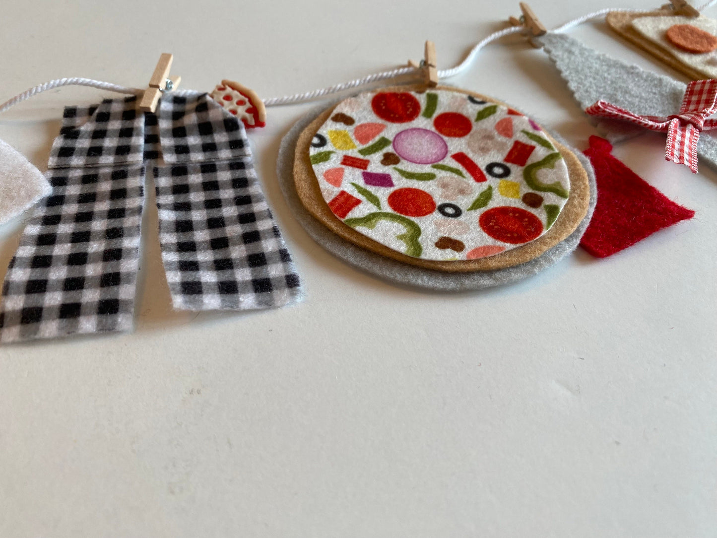 Pizzeria Banner Pizza Chef Garland Restaurant Bunting Felt Wall Hanging Decoration for Pizza Lovers