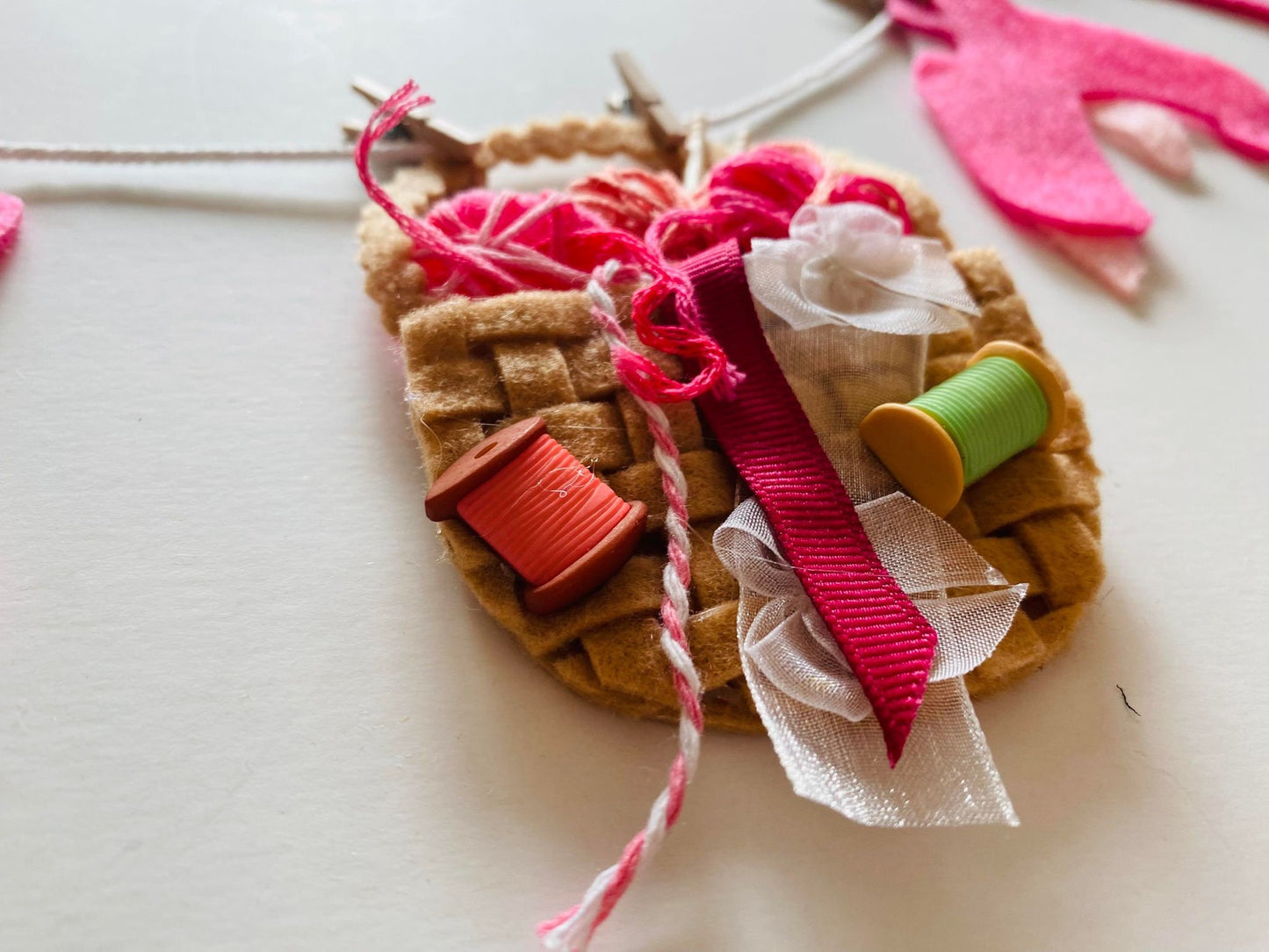 Crafting Banner, Miniature Felt Craft-Lovers Garland, Crafters Bunting, Wall Hanging Decoration for Craft or Sewing Room