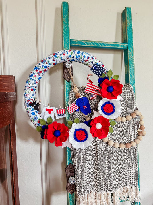 Patriotic Felt Flower Wreath and Uncle Sam Miniature Clothesline Banner Pattern