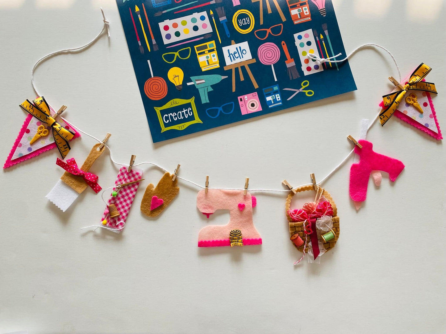 Crafting Banner, Miniature Felt Craft-Lovers Garland, Crafters Bunting, Wall Hanging Decoration for Craft or Sewing Room