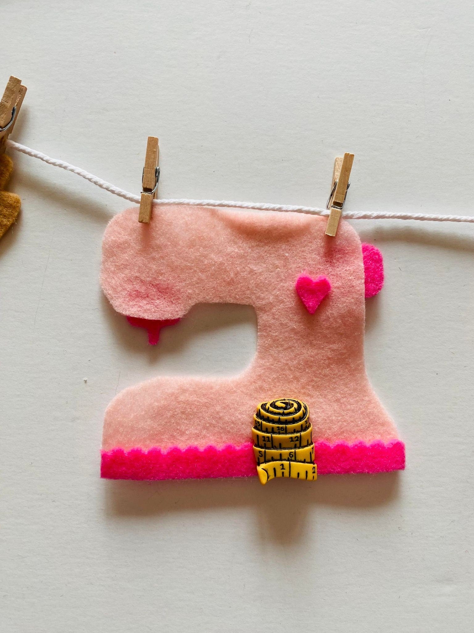 Crafting Banner, Miniature Felt Craft-Lovers Garland, Crafters Bunting, Wall Hanging Decoration for Craft or Sewing Room