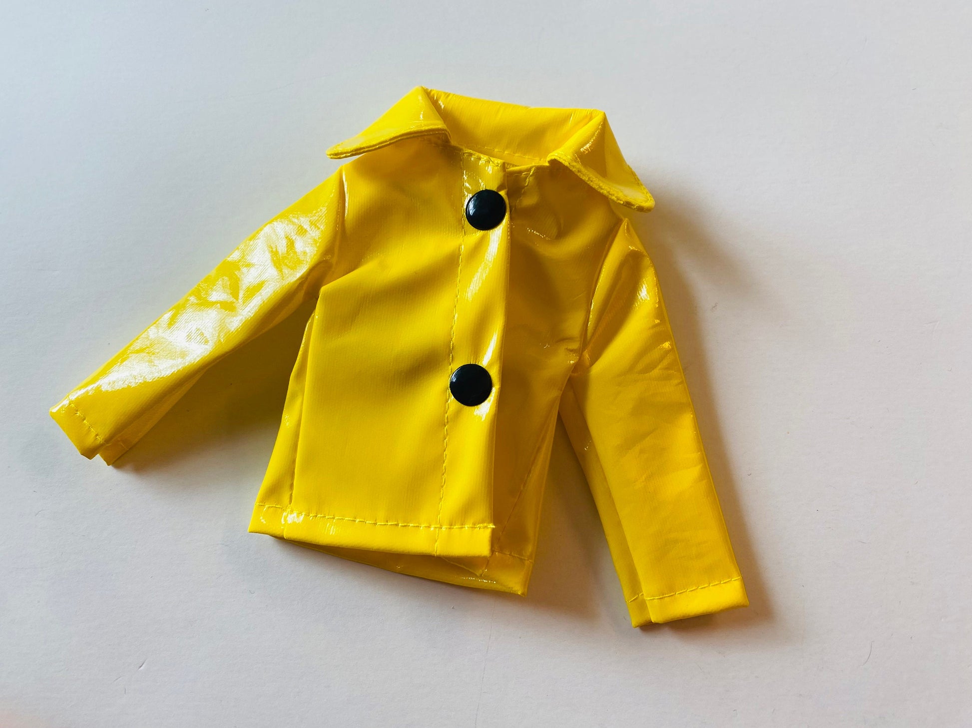 Miniature Felt Raincoat and Umbrella Clothesline April Showers Banner Garland Bunting Wall Hanging for Decoration