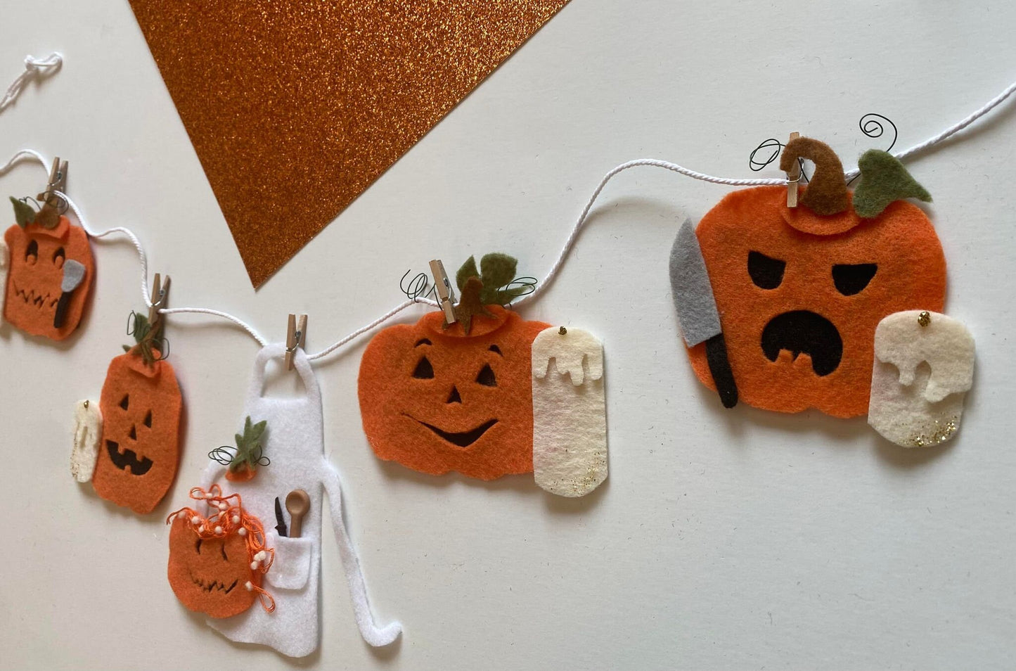 Jack O' Lantern Felt Banner, Pumpkin Carving Garland with Candles, Spooky Bunting, Wall Hanging Decoration for Halloween