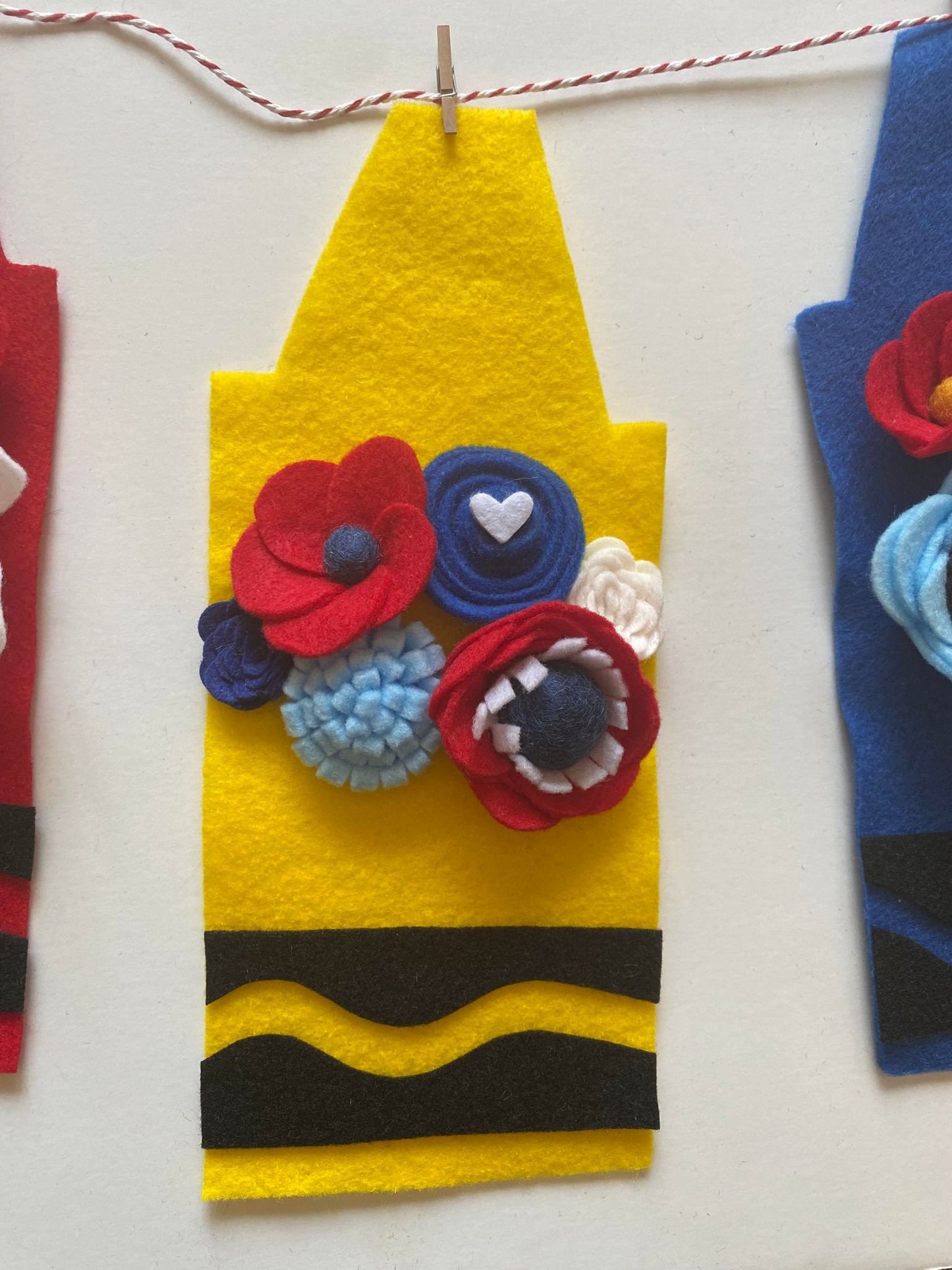 Crayon Felt Flower Banner, School Garland, Classroom Bunting, Teacher Decoration and Gift