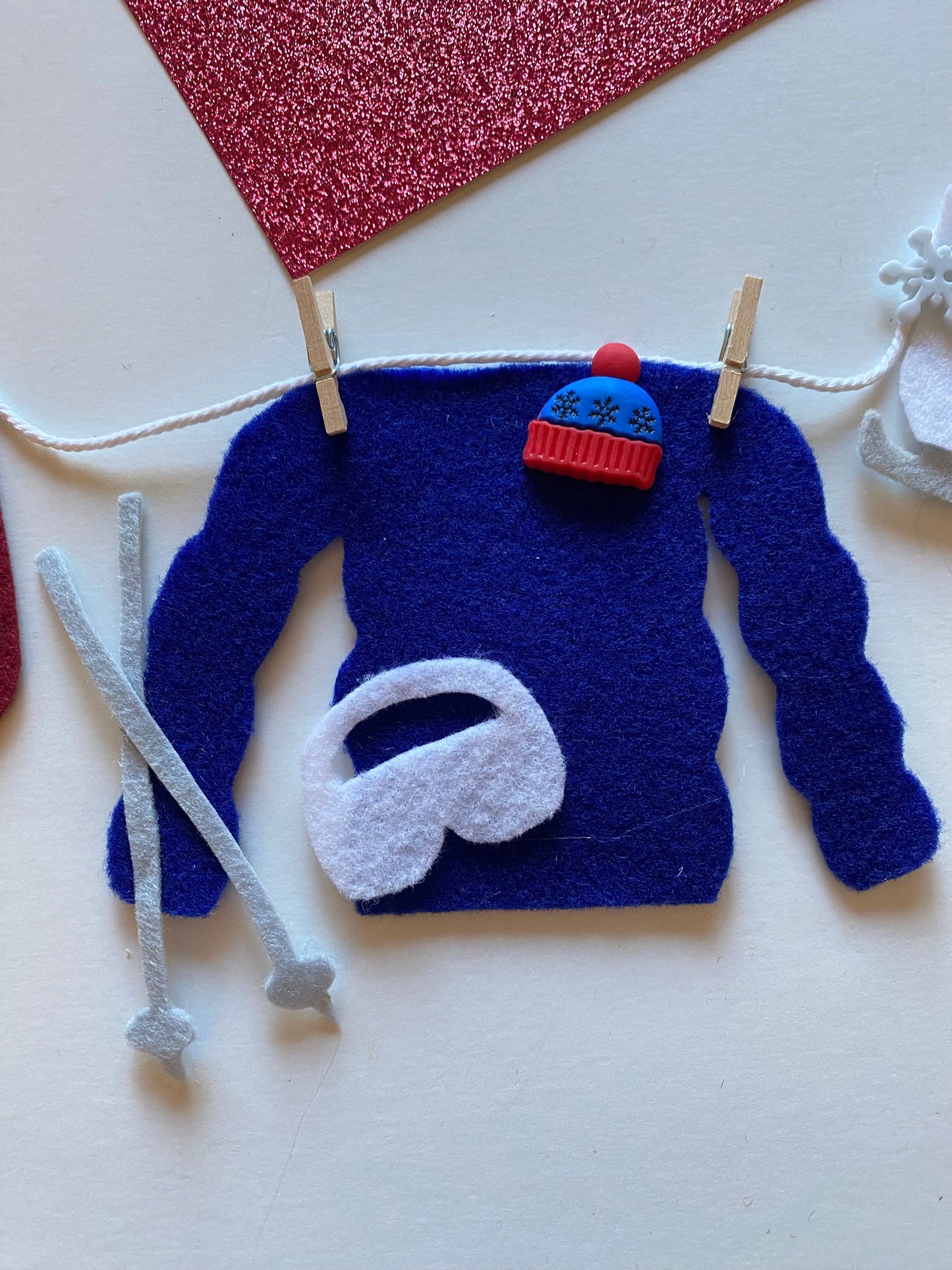 Ski Lodge Miniature Felt Clothesline Banner, Winter Chateau Garland, Sports Bunting for Decoration
