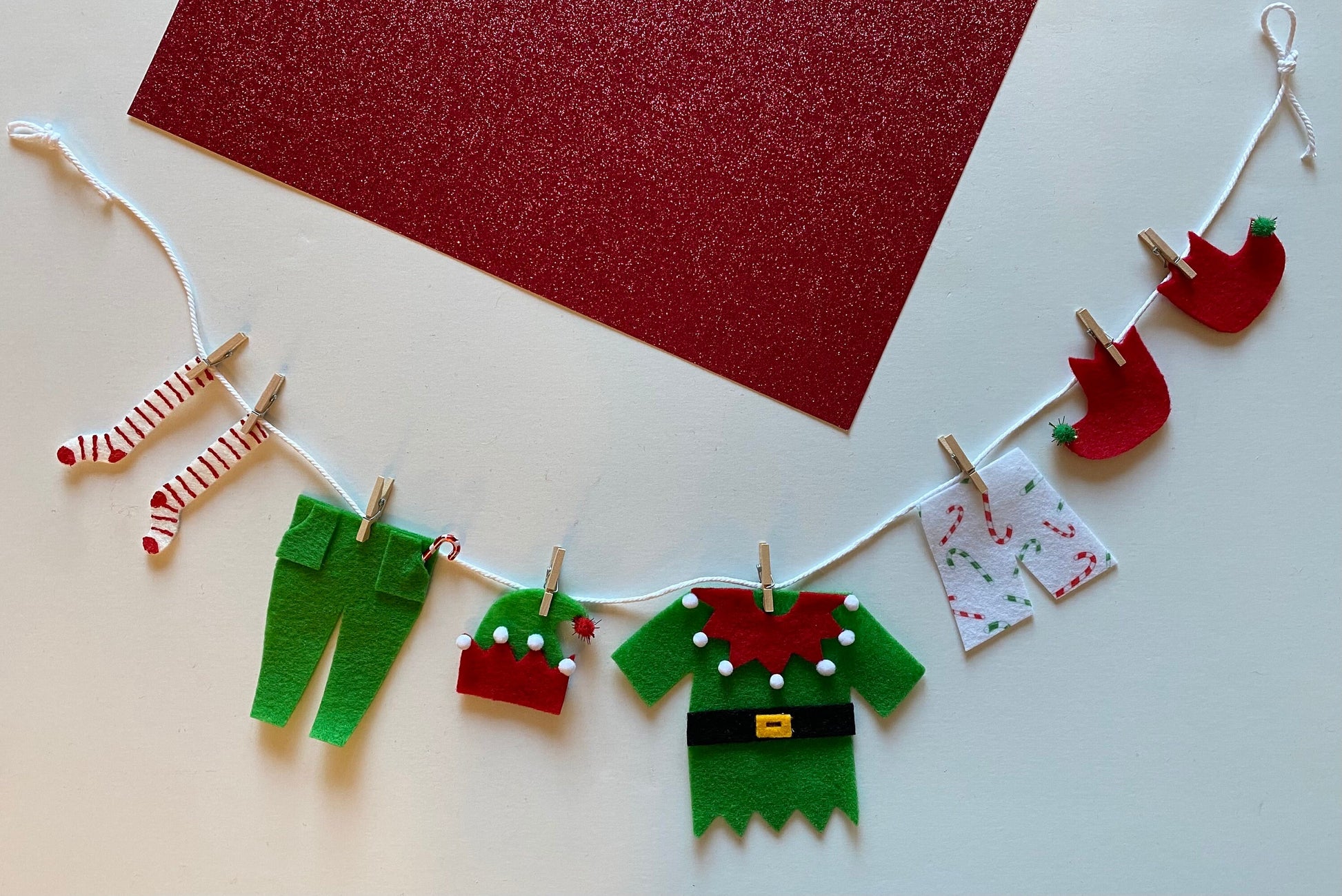 Elf Laundry Clothesline Christmas Decoration