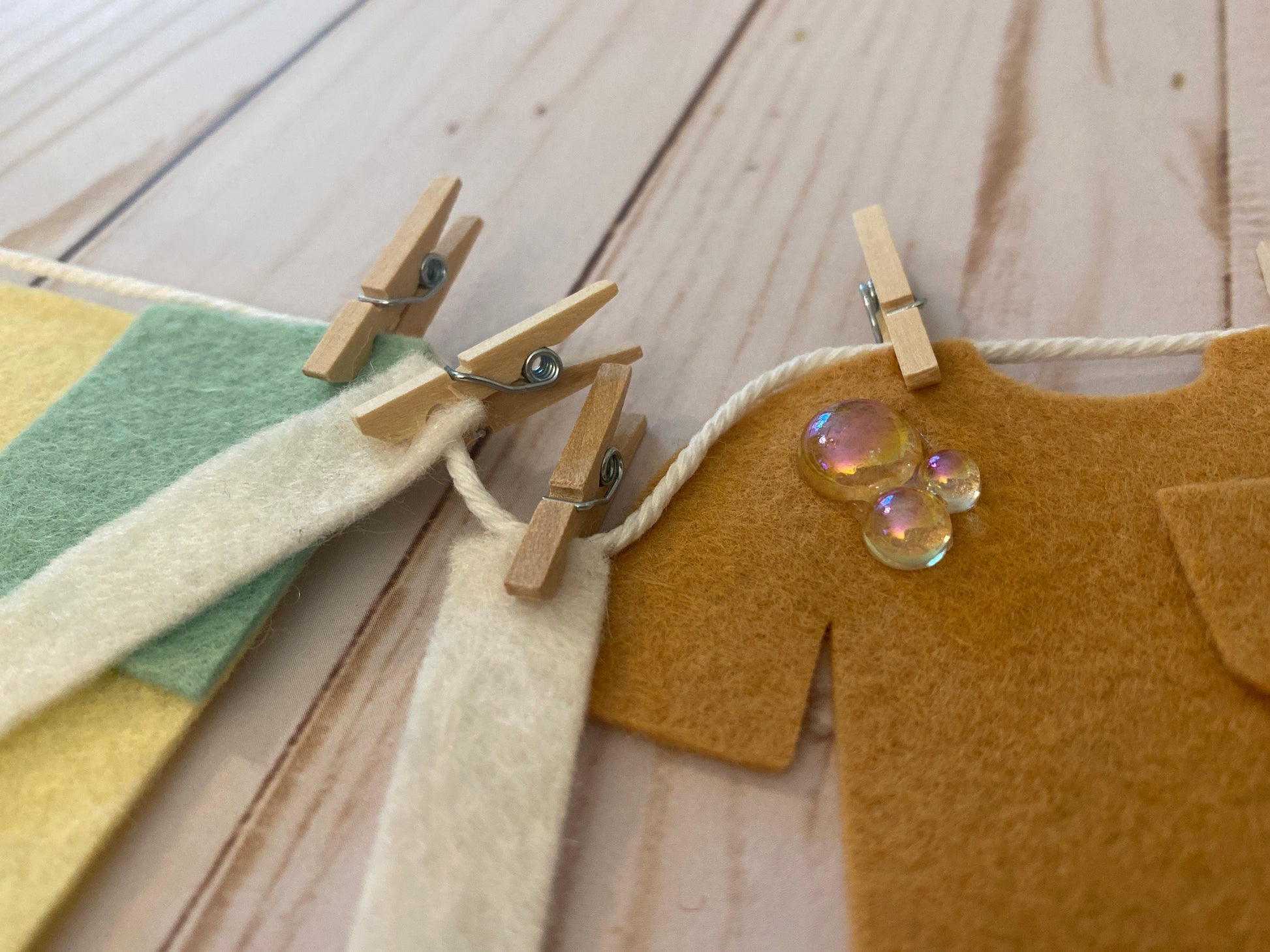 Laundry Line Miniature Felt Clothesline Banner Bunting Garland for Home Decor