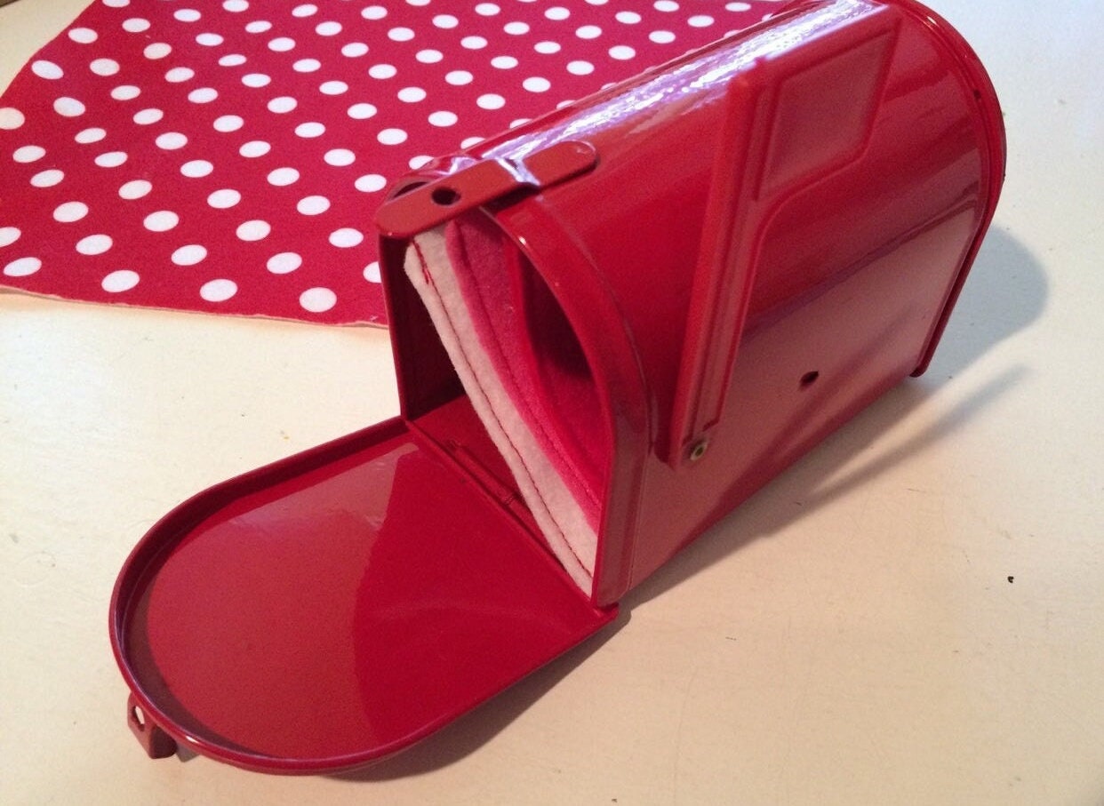 Pretend Play Mailbox Set with 3 Felt Valentine's Day Envelopes, Pencil and Stationary