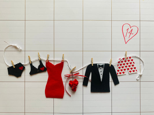 Valentine's Day Date Miniature Felt Clothesline Banner, February Wall Hanging, Garland, Home Decoration