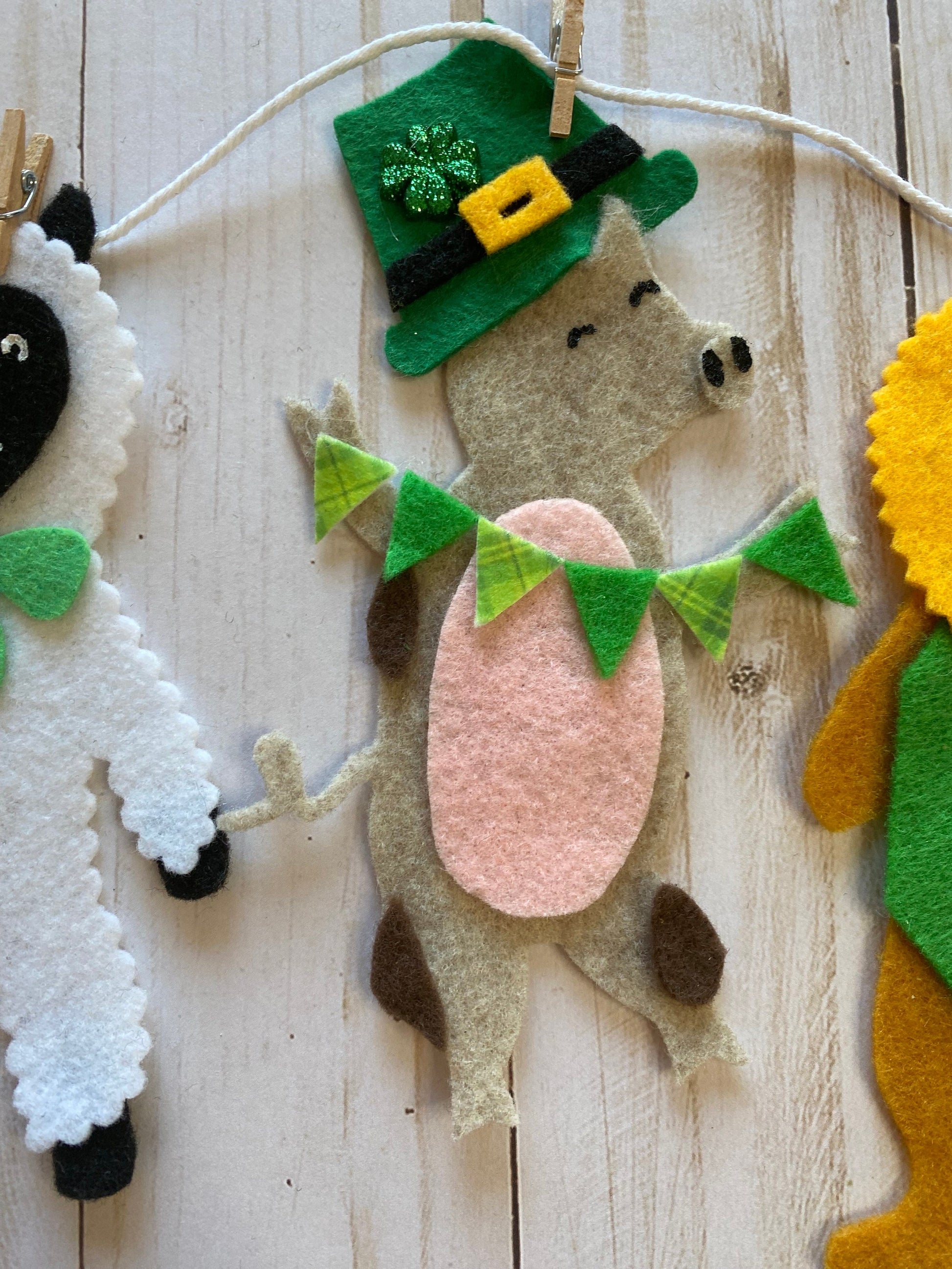 St. Patrick’s Day Animals Banner March Garland Farm Animals Bunting Wall Hanging Decoration